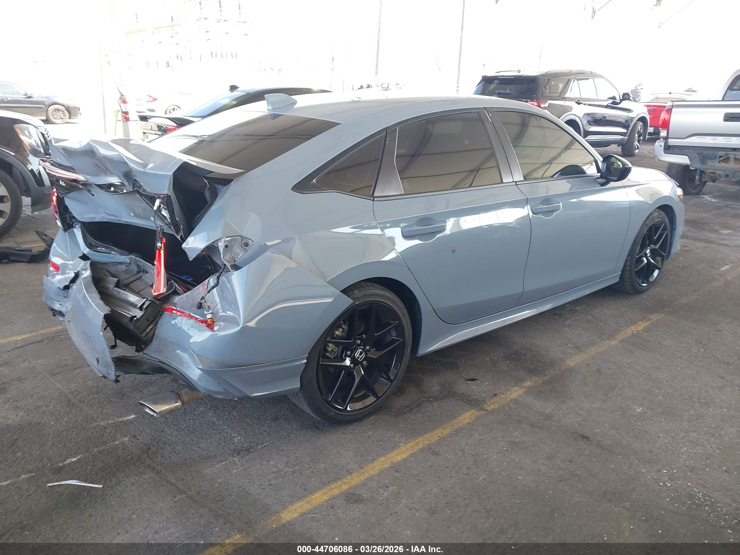 HONDA CIVIC image 4