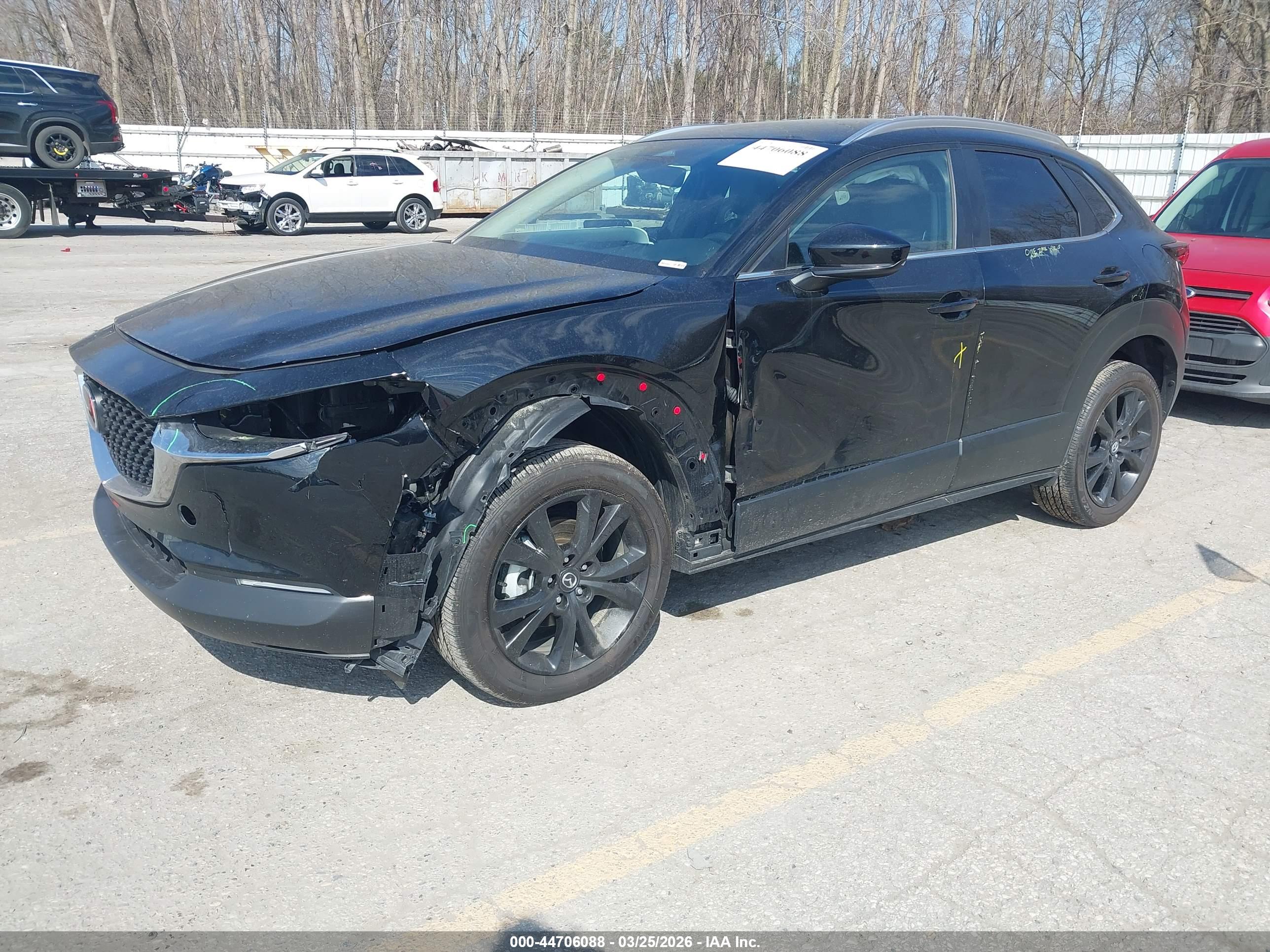 MAZDA CX-30 image 2