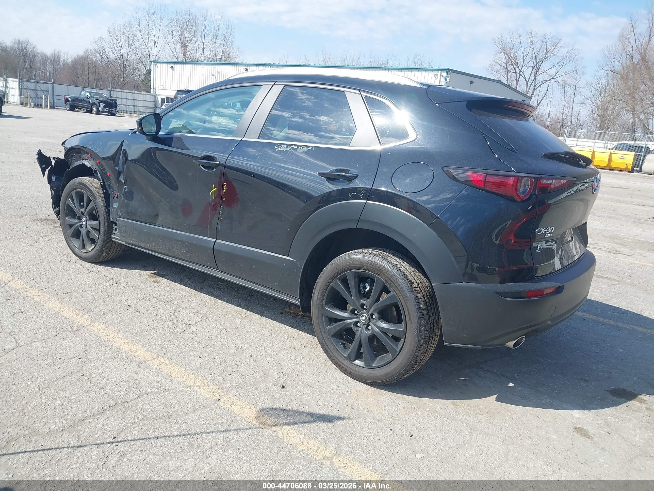 MAZDA CX-30 image 3