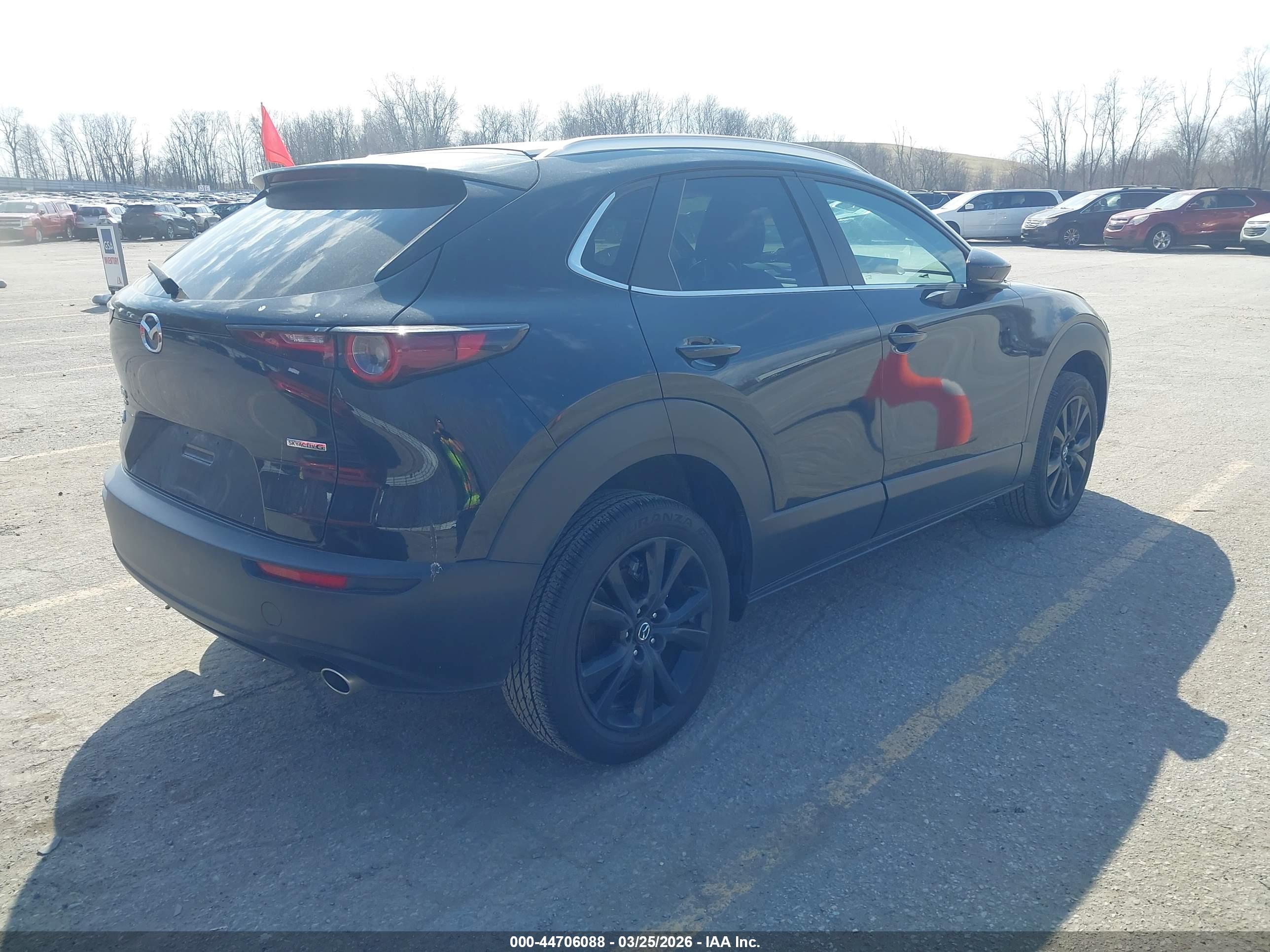 MAZDA CX-30 image 4