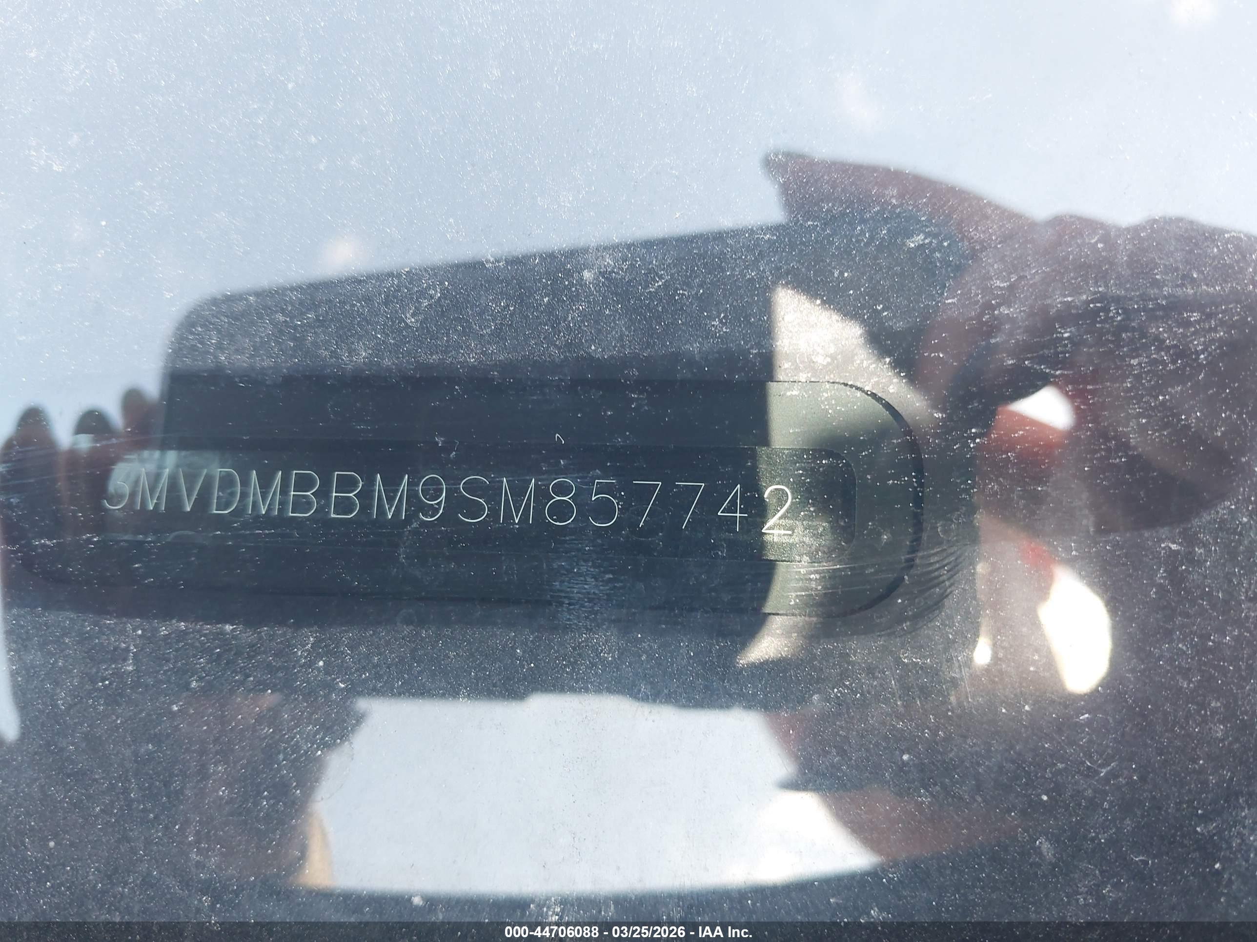 MAZDA CX-30 image 9