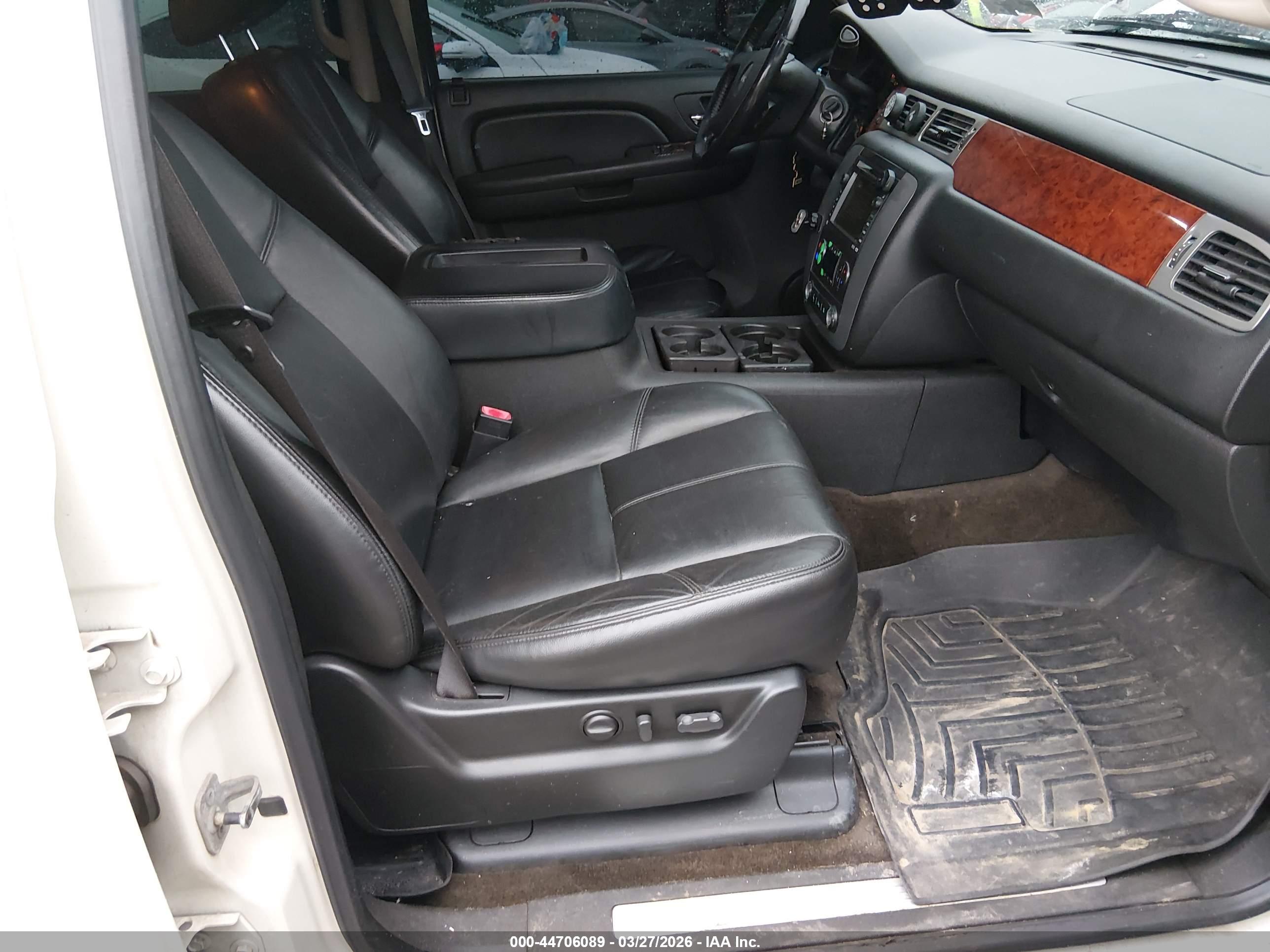 GMC YUKON image 5