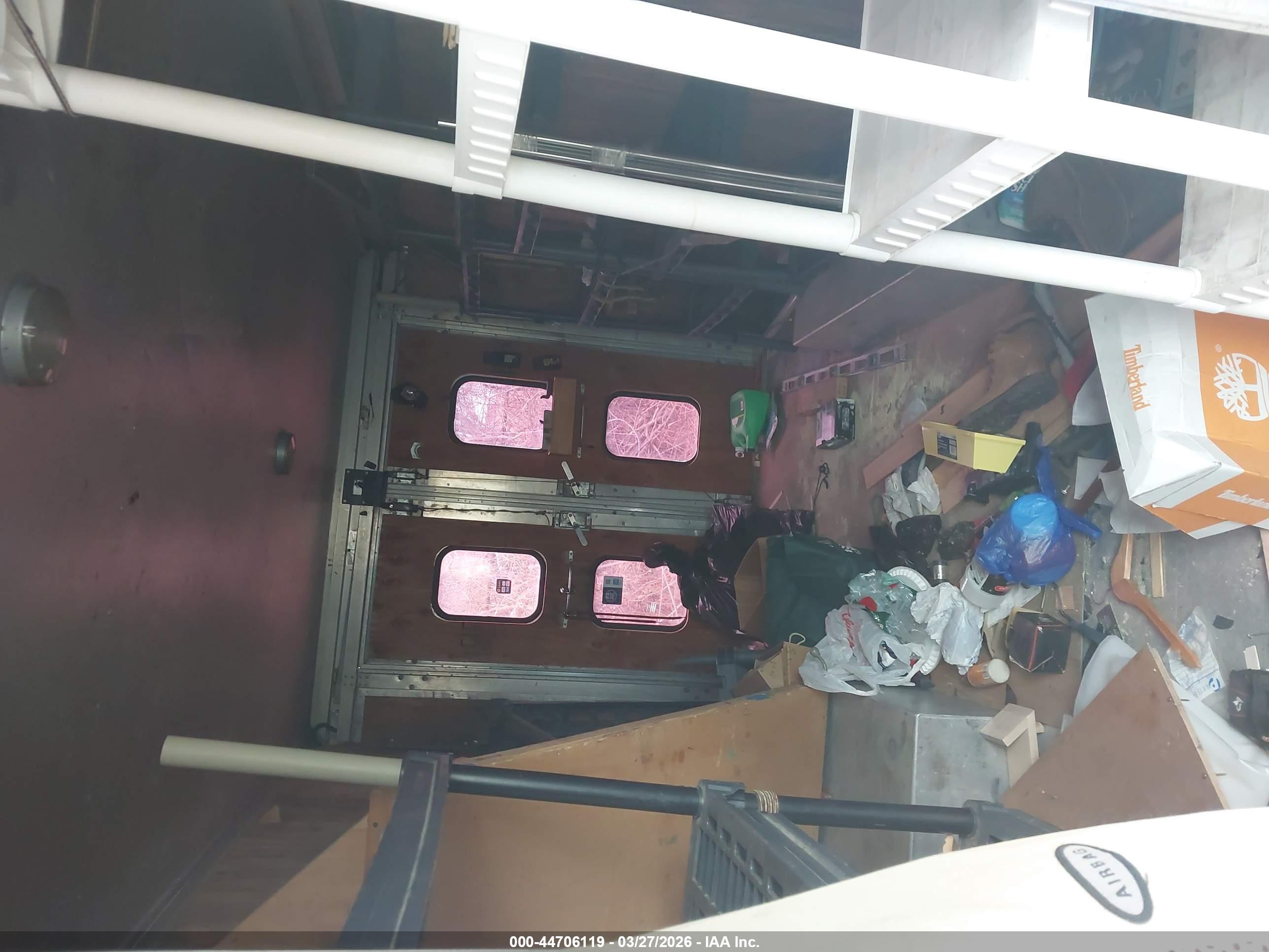 FORD E-350 image 8
