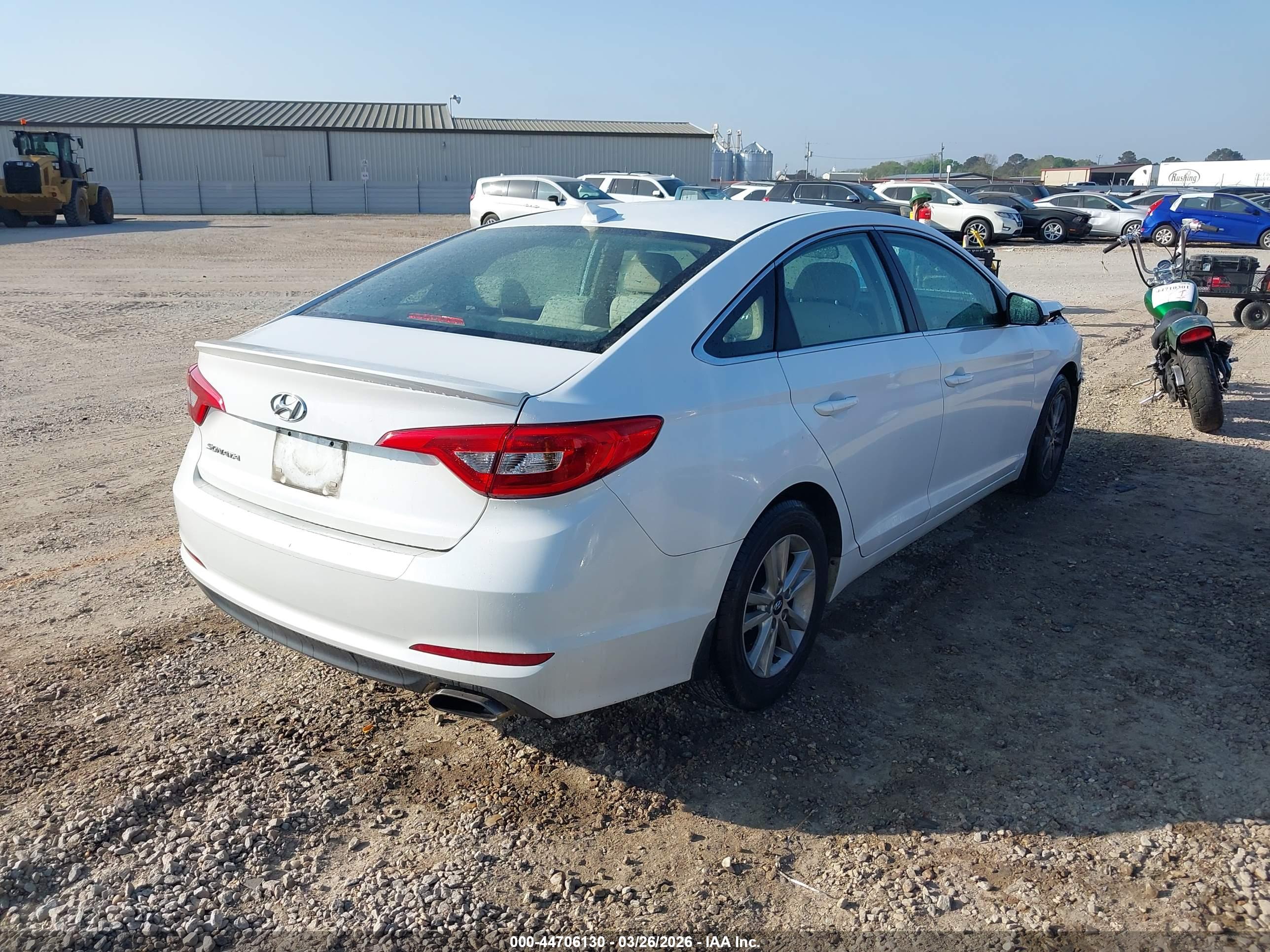 HYUNDAI SONATA image 4