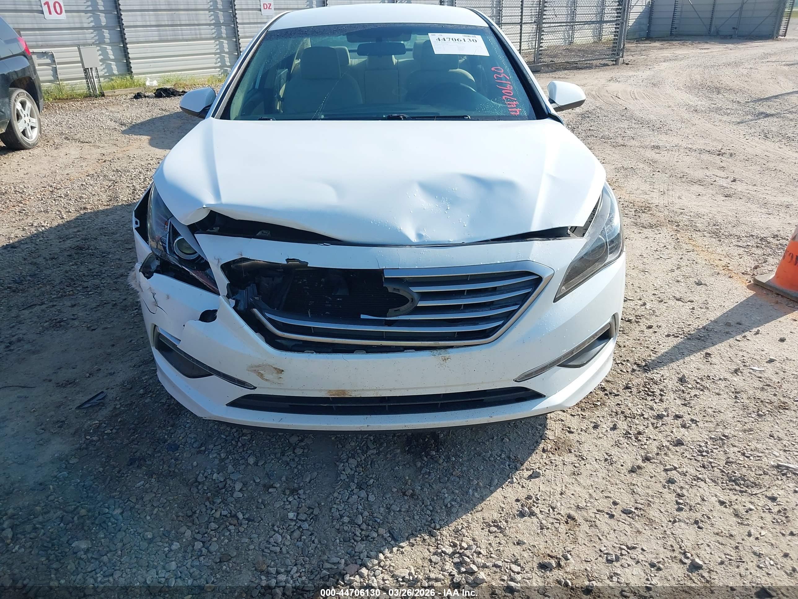 HYUNDAI SONATA image 6