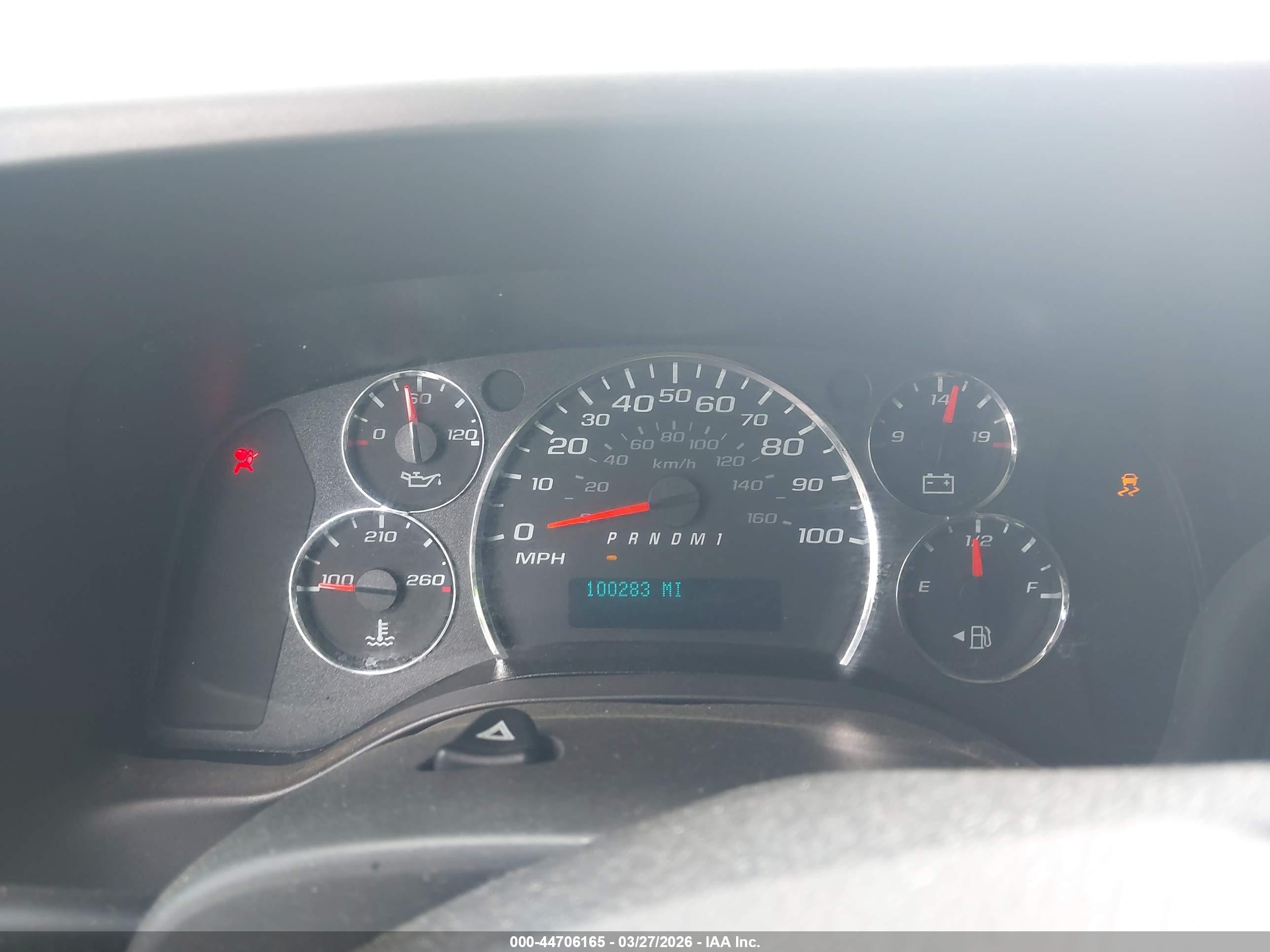 CHEVROLET EXPRESS image 7