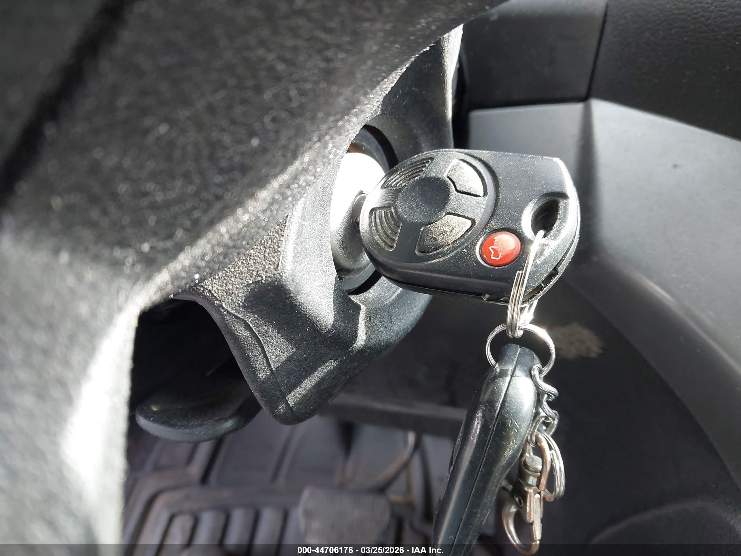 FORD ESCAPE image 11