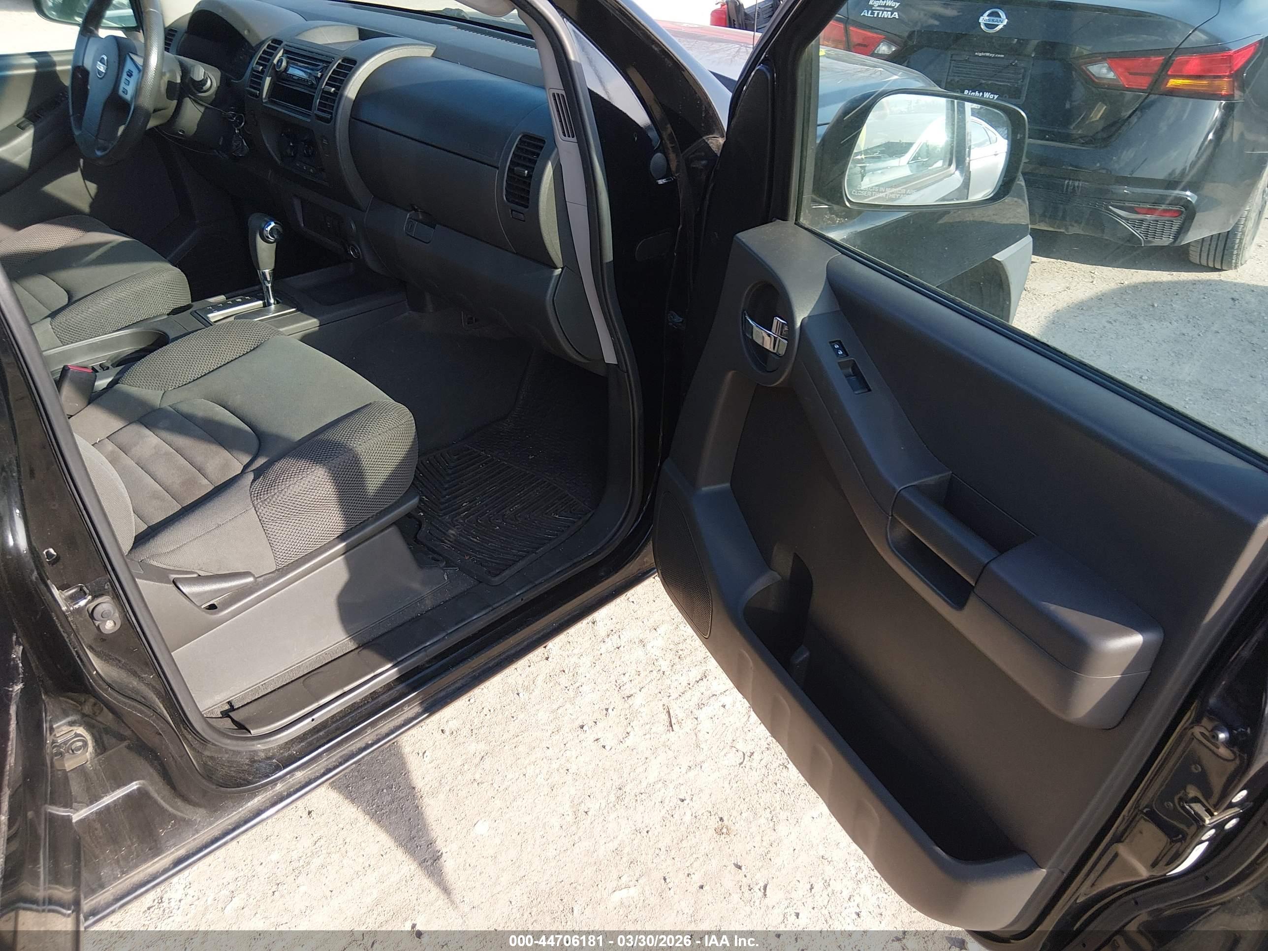 NISSAN XTERRA image 5