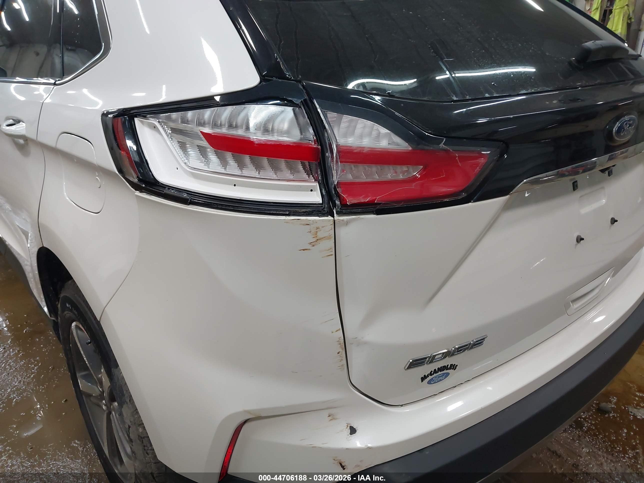 FORD EDGE image 6