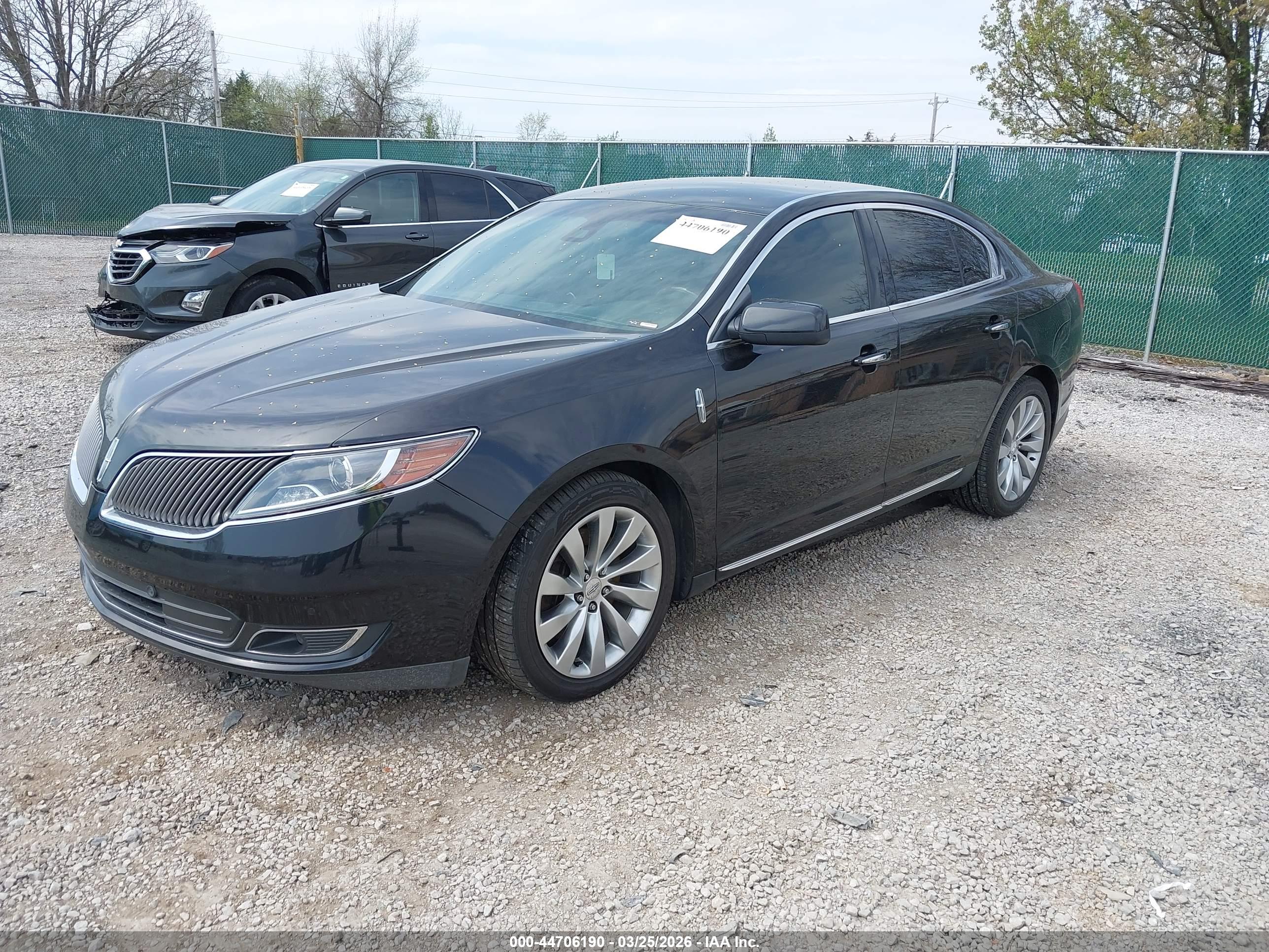 LINCOLN MKS image 2