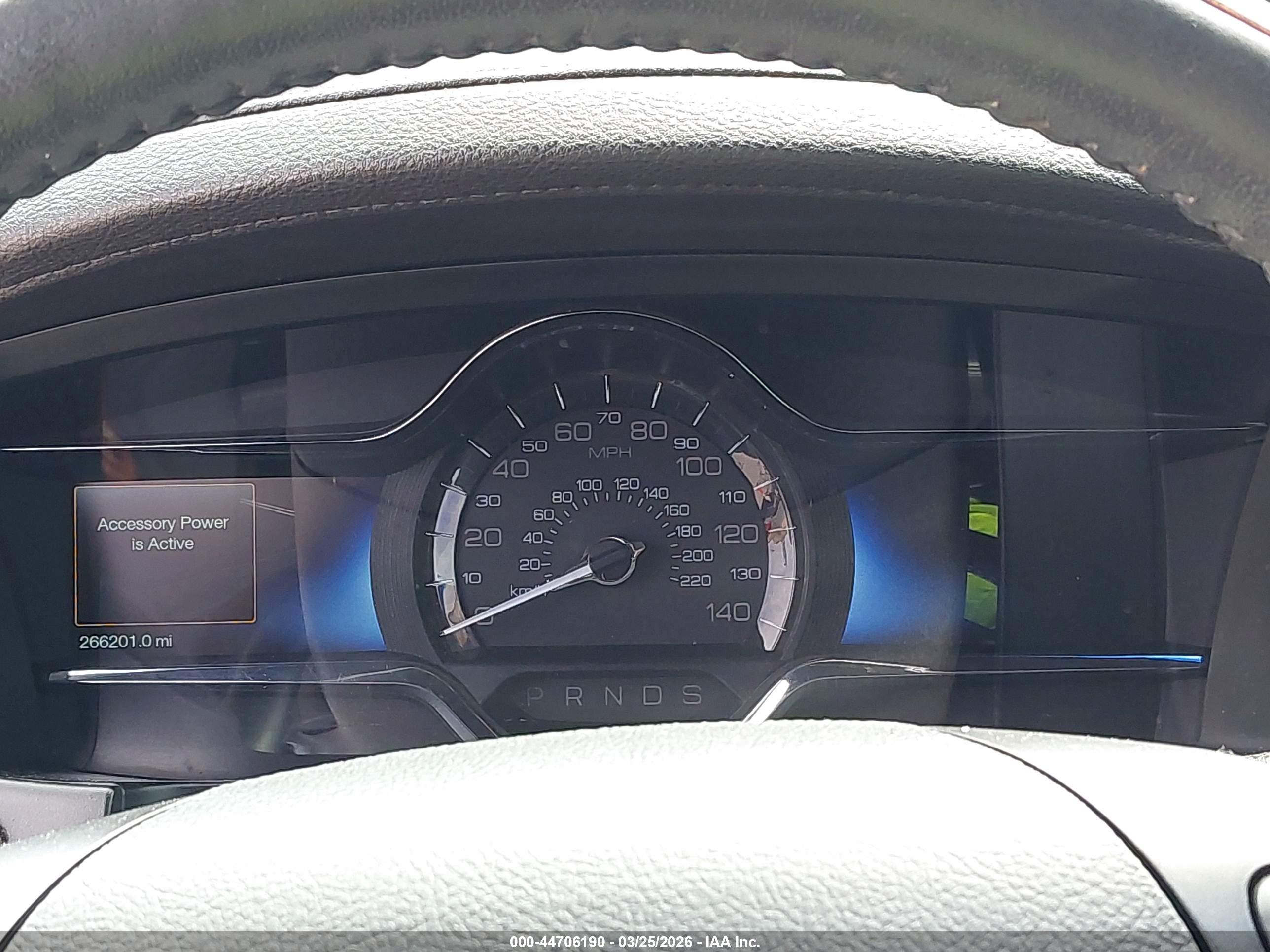 LINCOLN MKS image 7