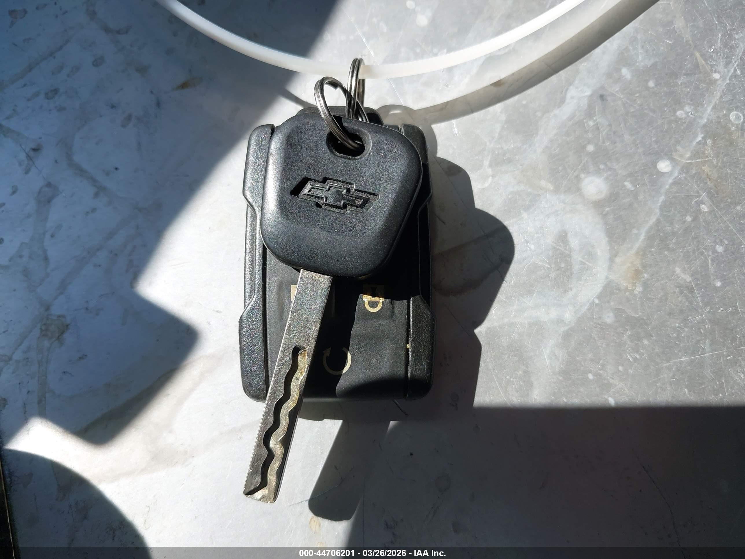 CHEVROLET SILVERADO image 11