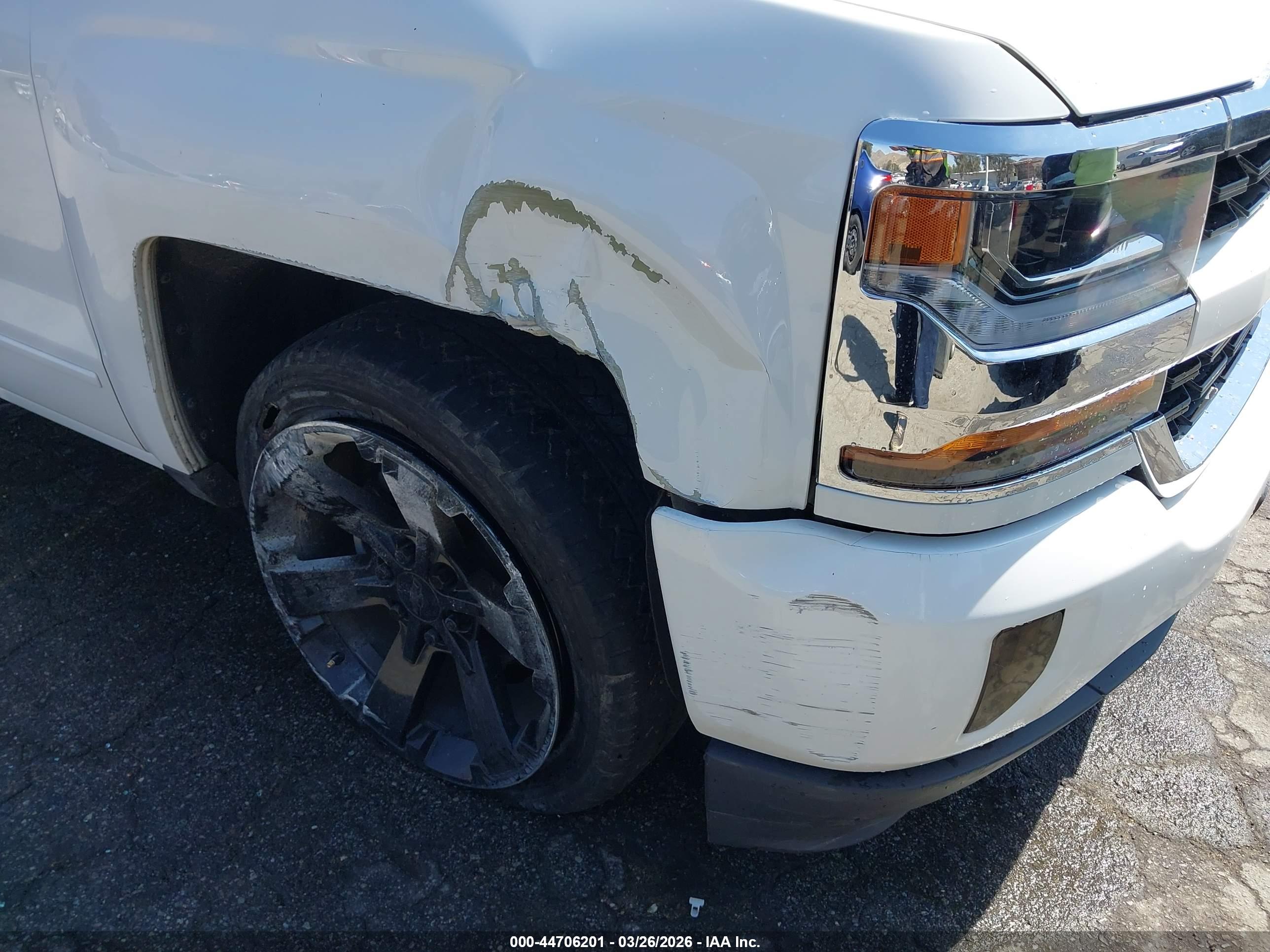 CHEVROLET SILVERADO image 6