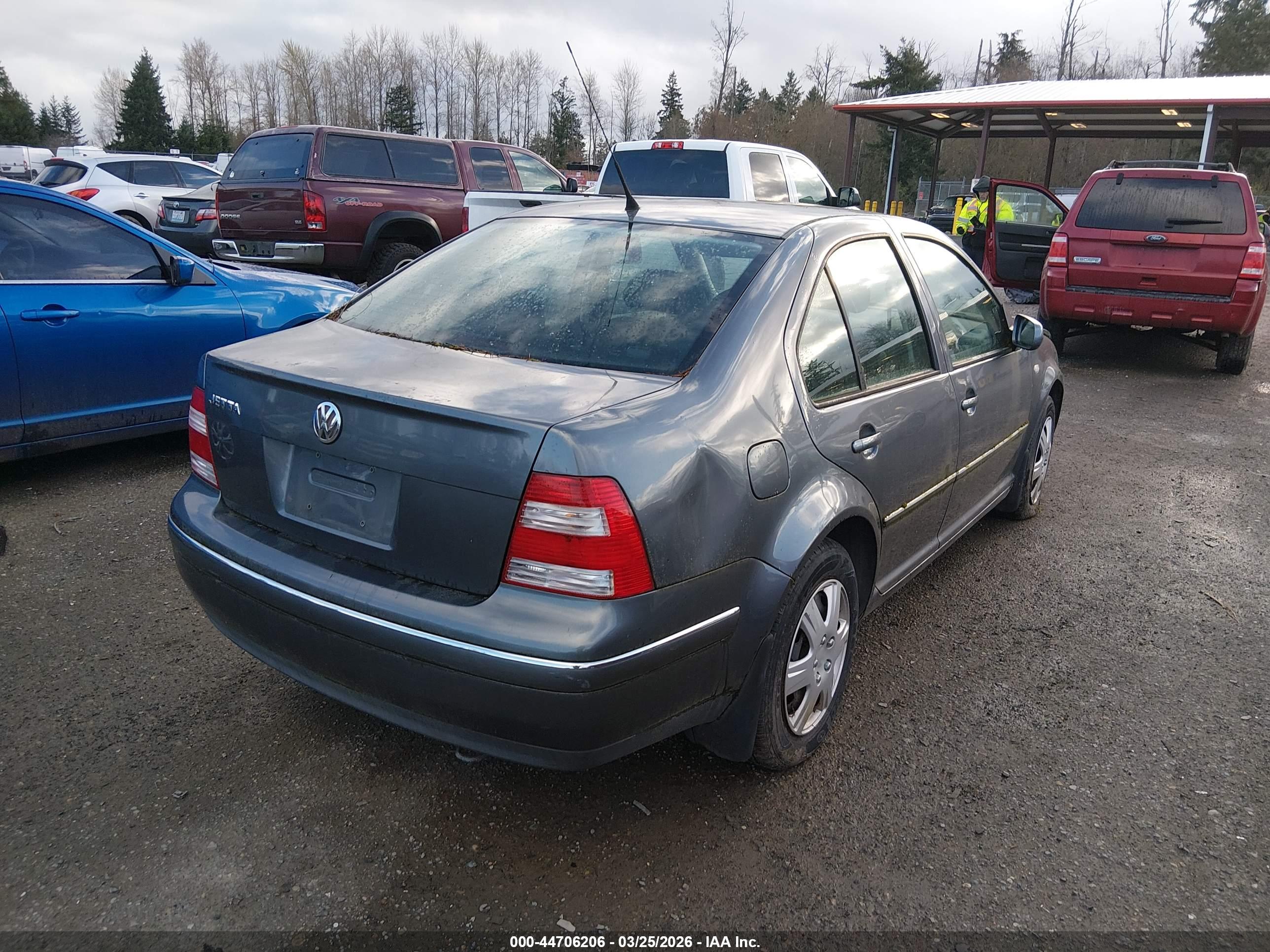 VOLKSWAGEN JETTA image 4
