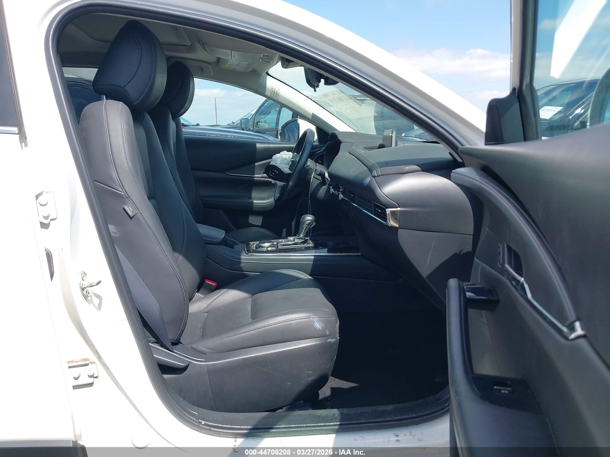 MAZDA CX-30 image 5