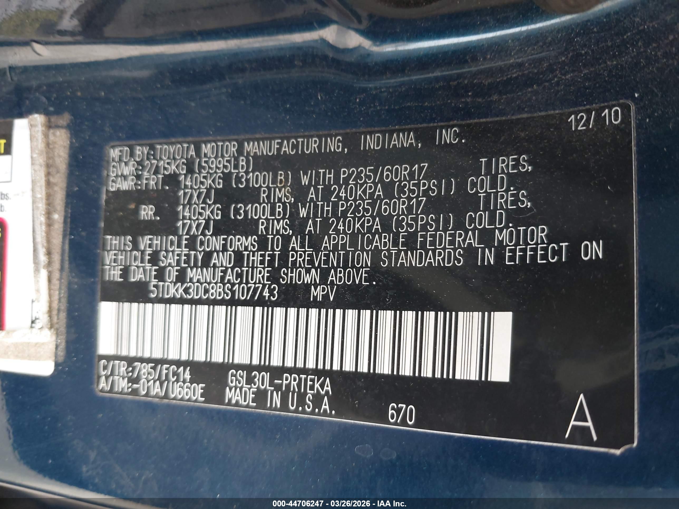 TOYOTA SIENNA image 9