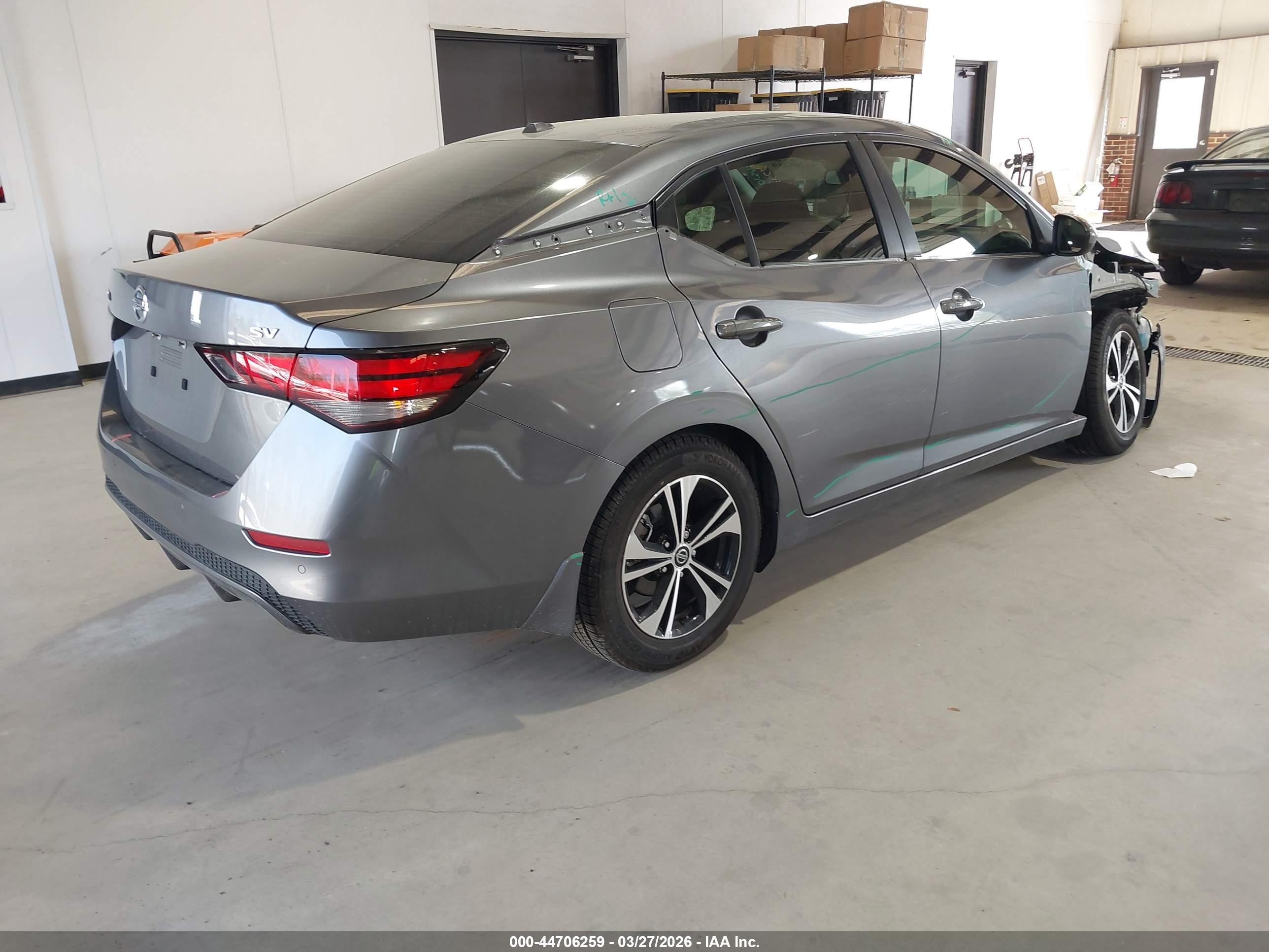 NISSAN SENTRA image 4