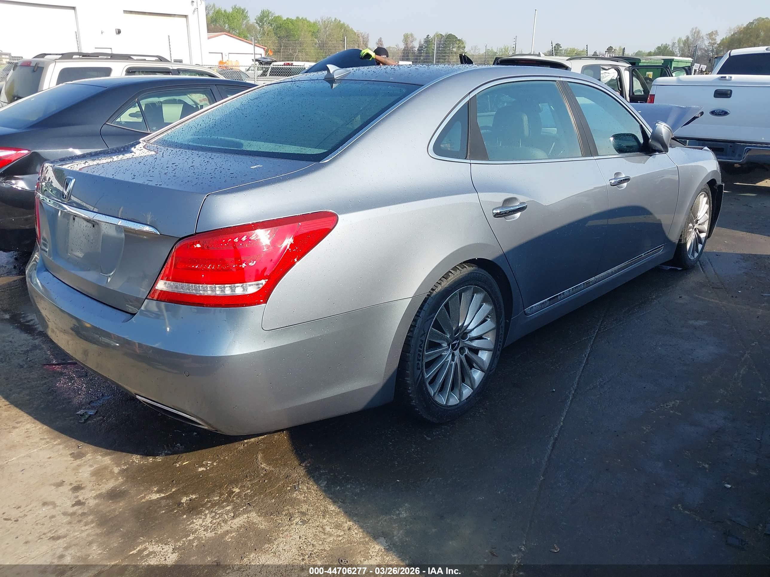 HYUNDAI EQUUS image 4