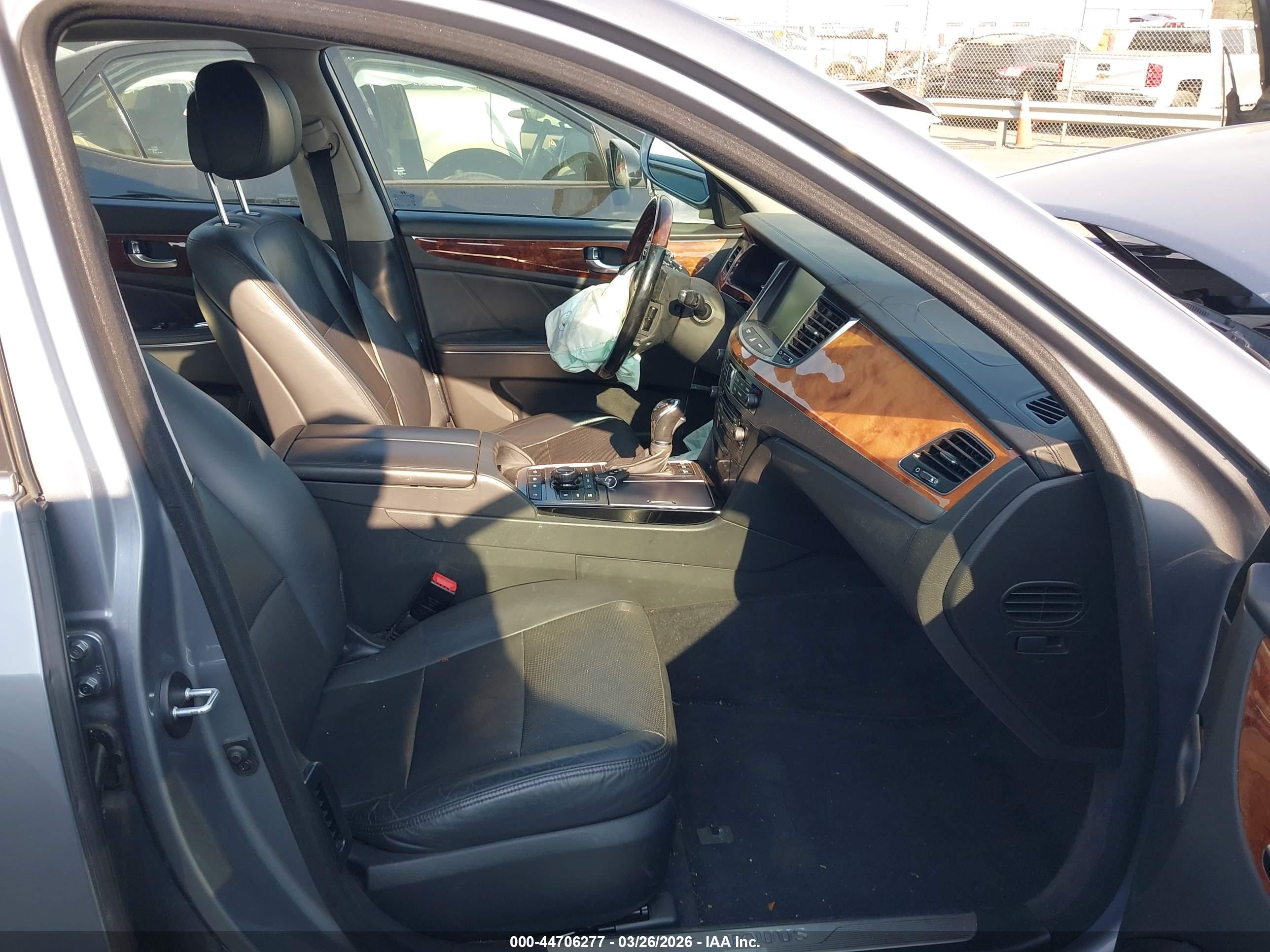 HYUNDAI EQUUS image 5