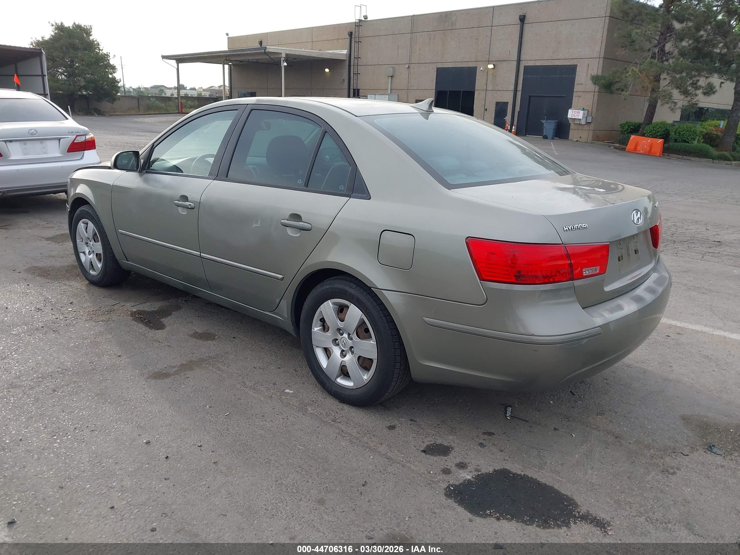 HYUNDAI SONATA image 3