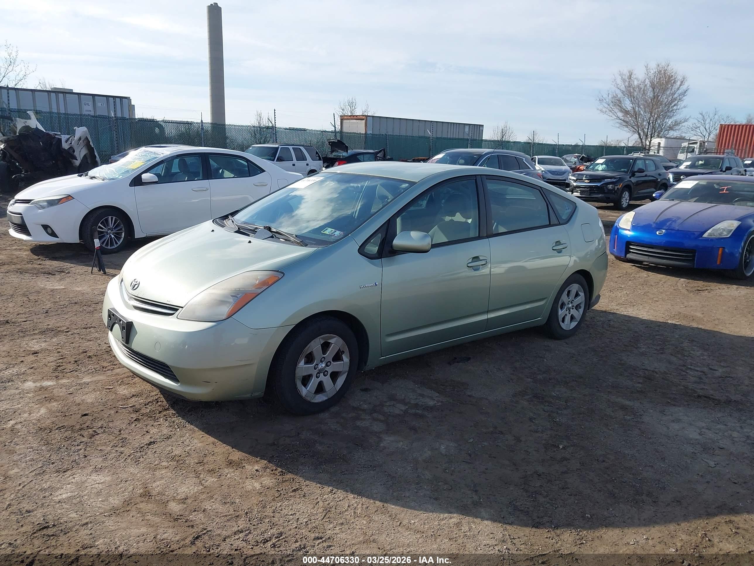 TOYOTA PRIUS image 2