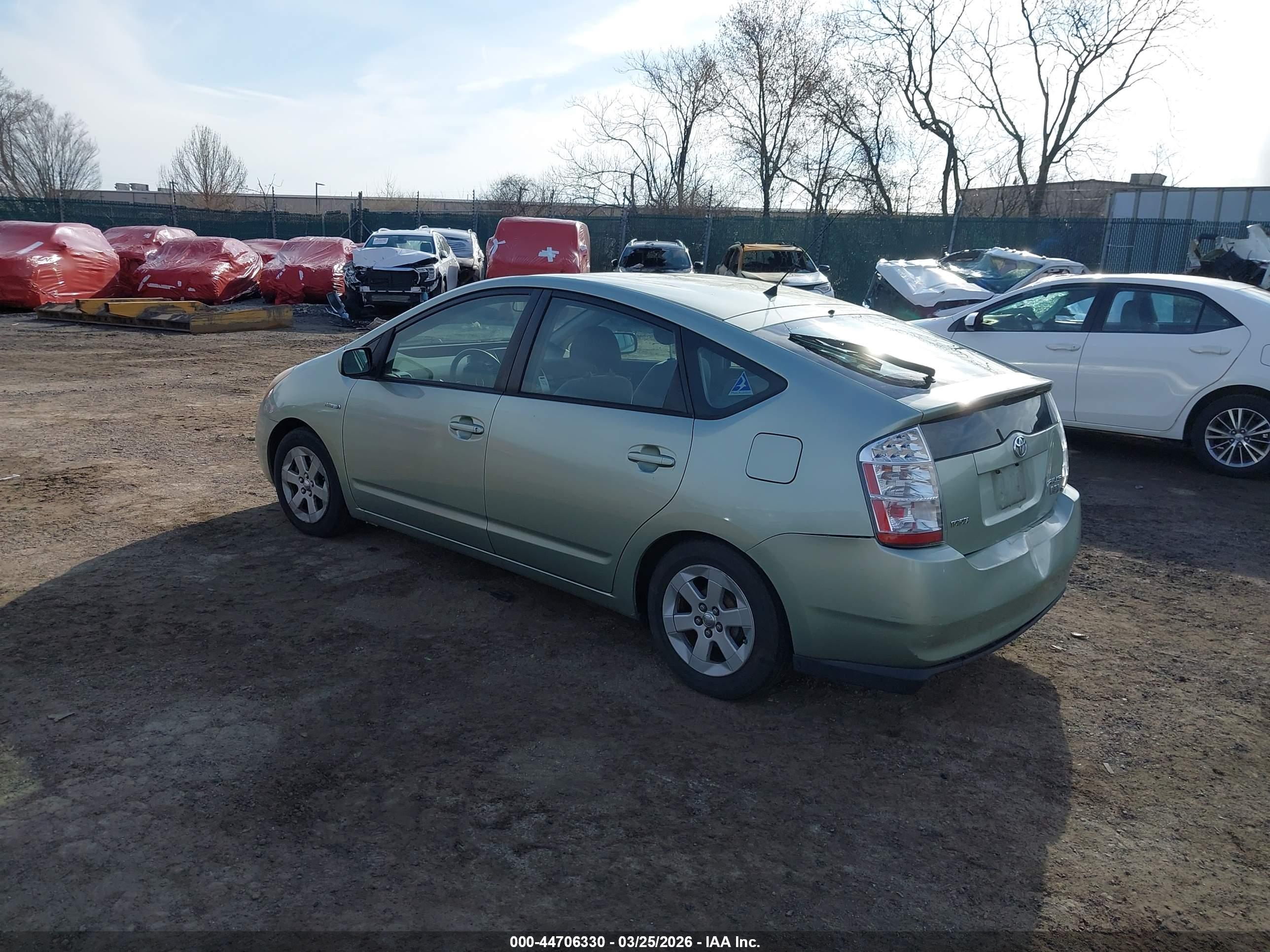 TOYOTA PRIUS image 3