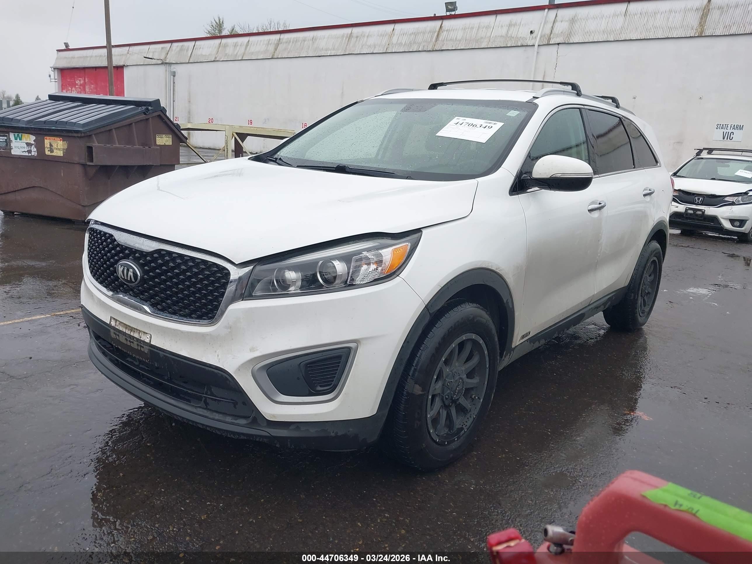 KIA SORENTO image 2