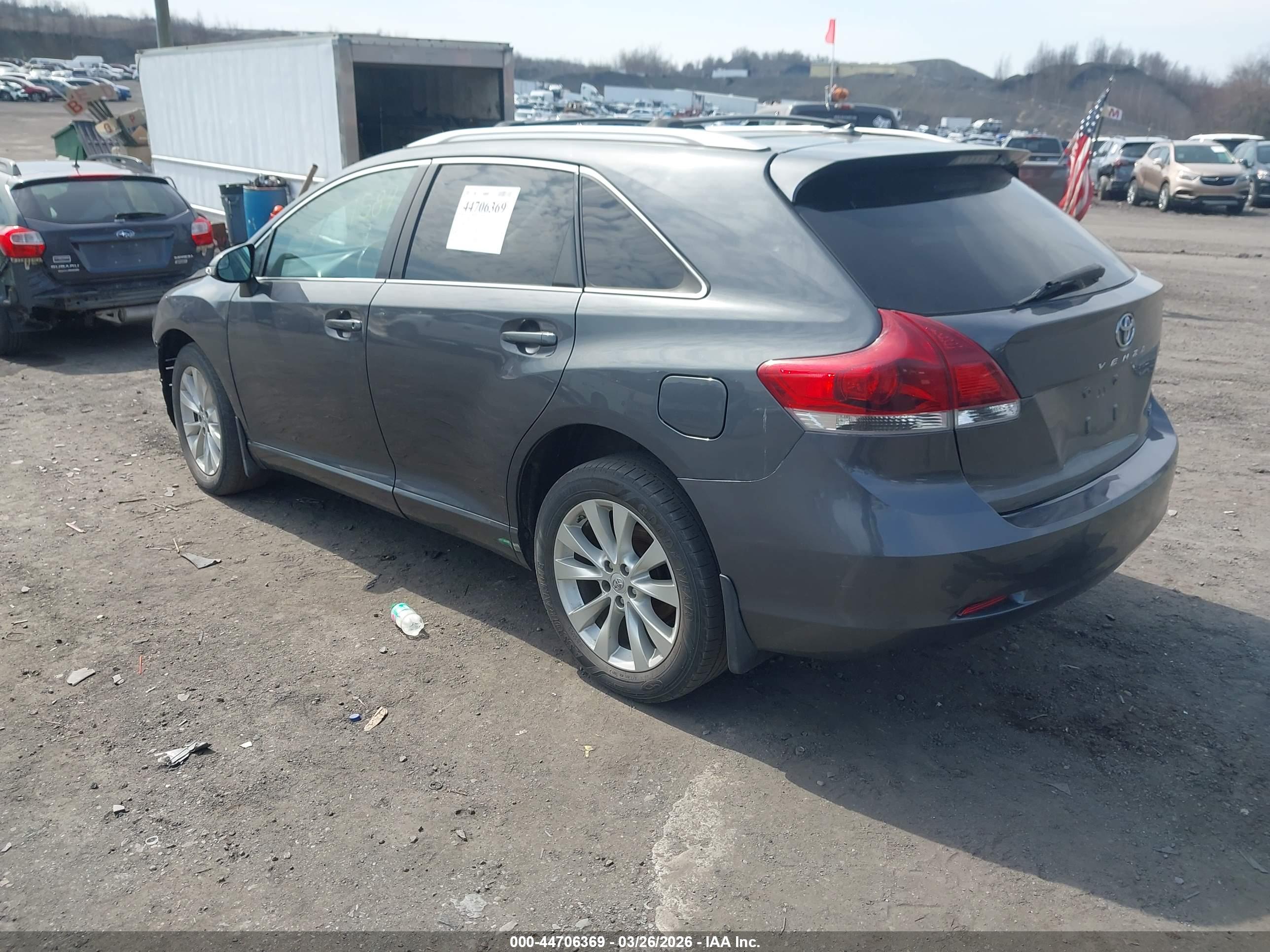 TOYOTA VENZA image 3