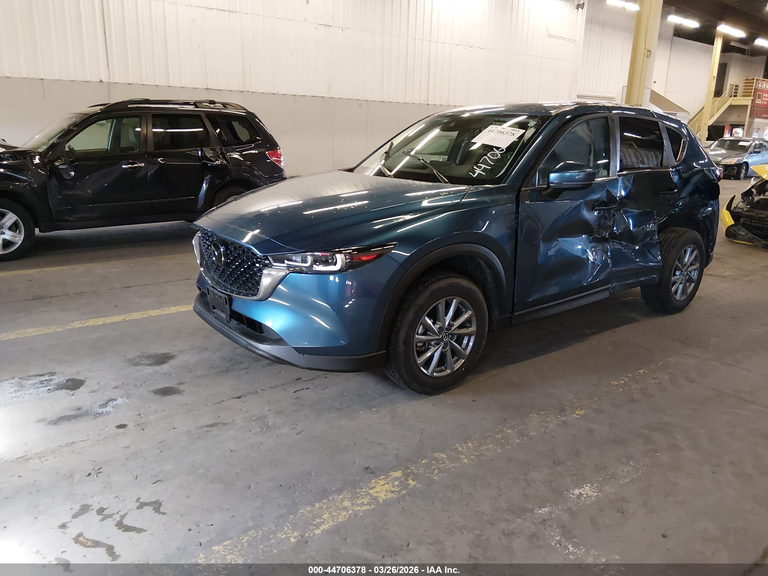 MAZDA CX-5 image 2