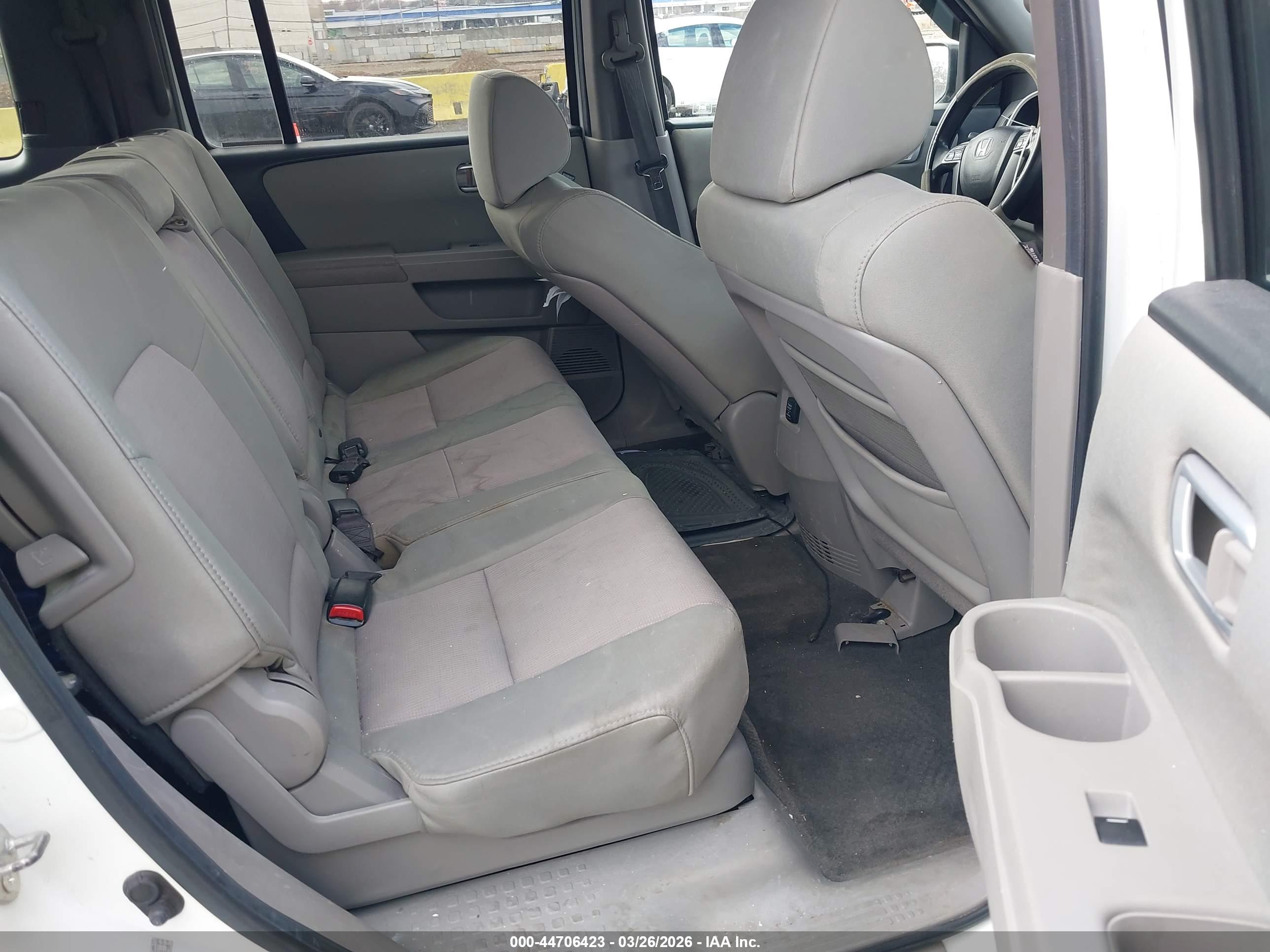 HONDA PILOT image 8