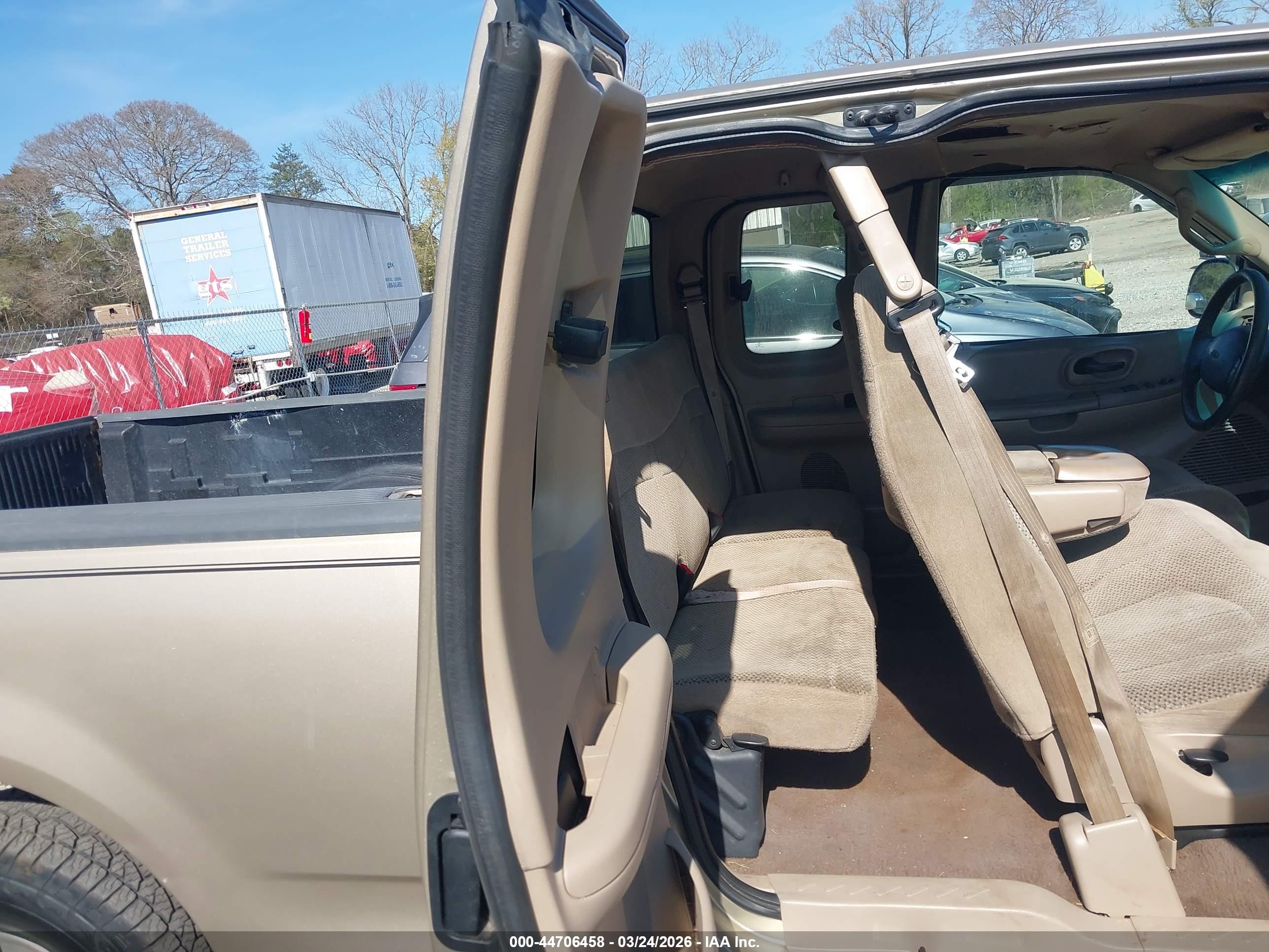 FORD F-150 image 8