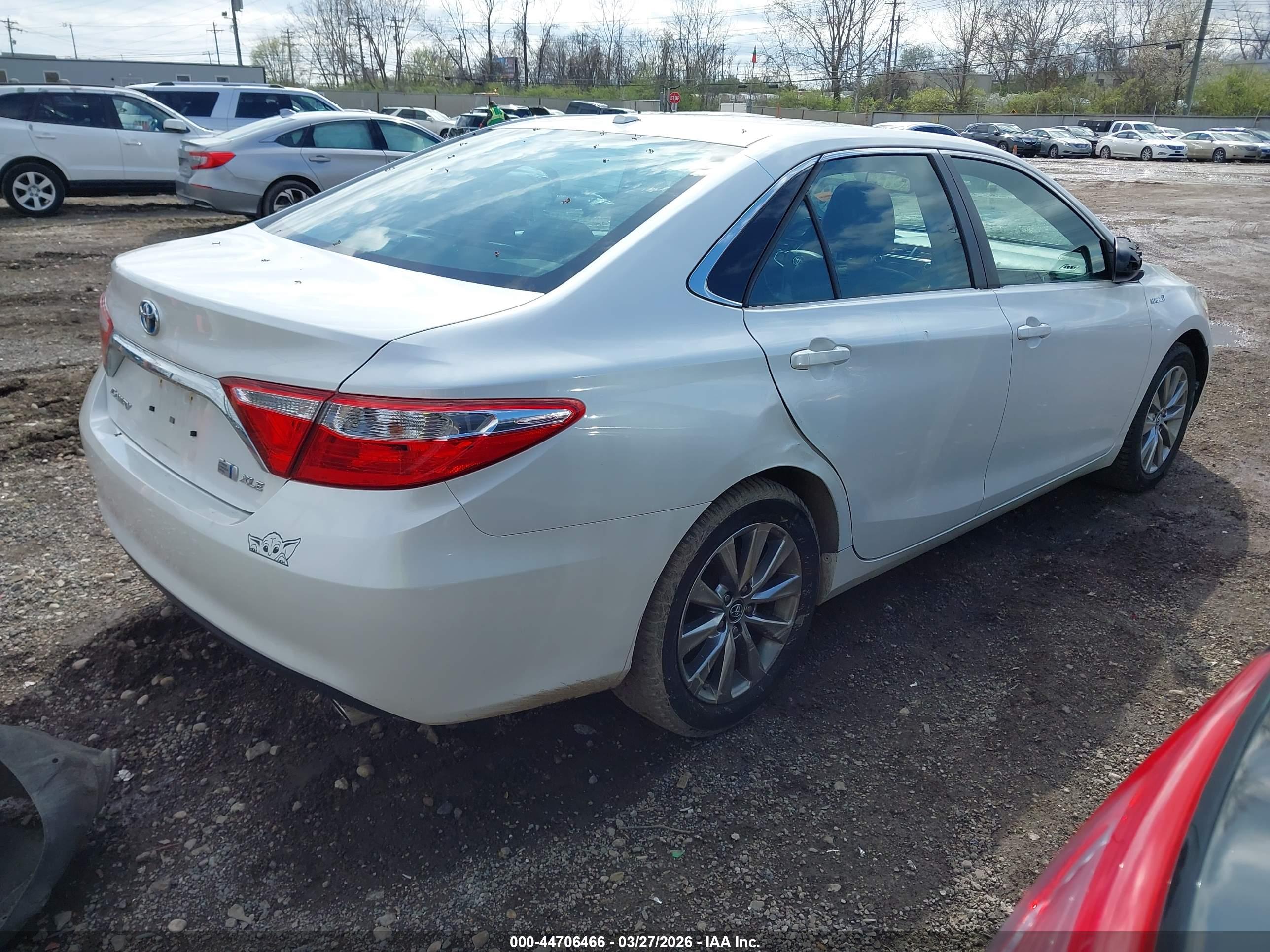 TOYOTA CAMRY image 4