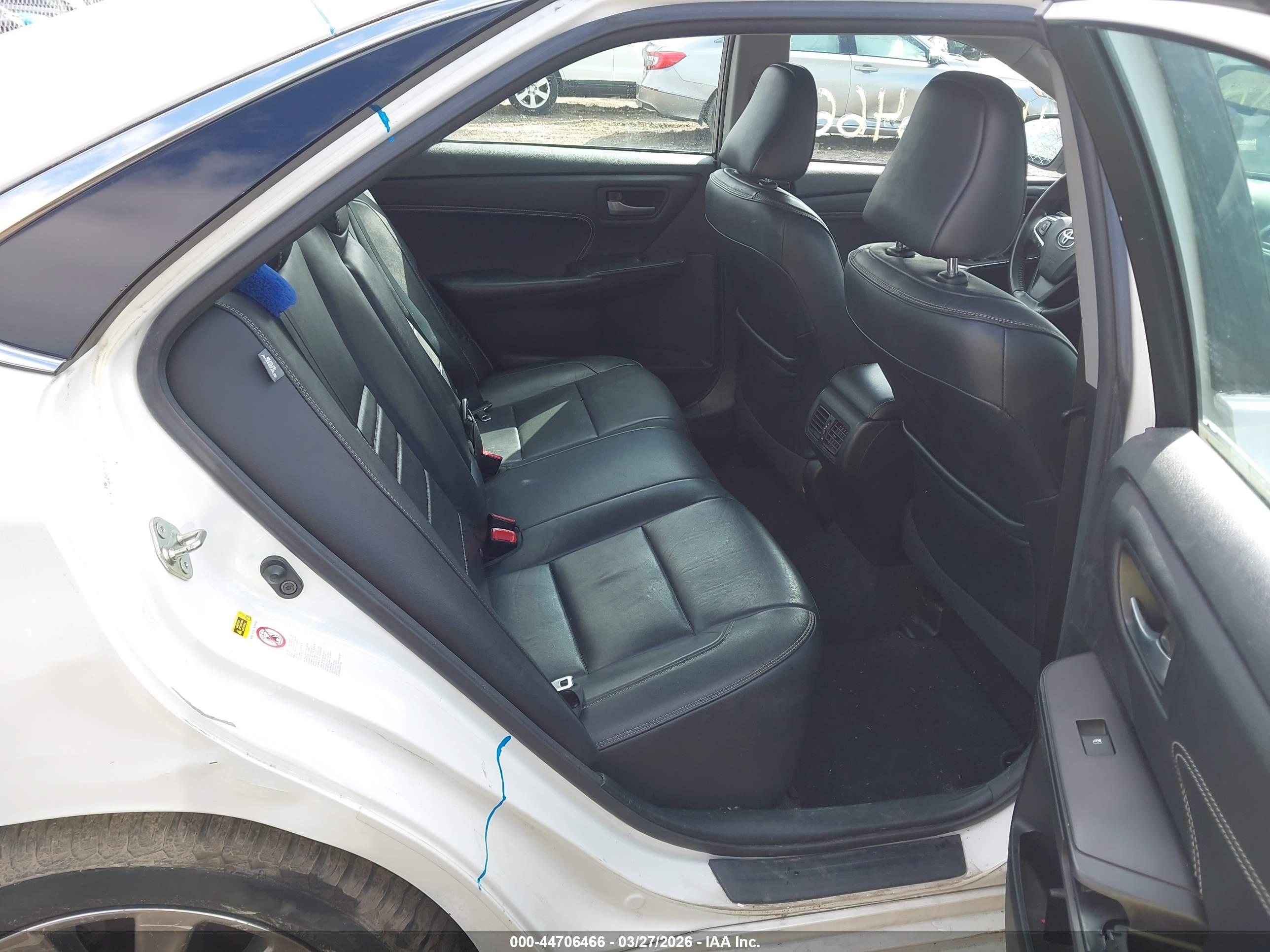 TOYOTA CAMRY image 8