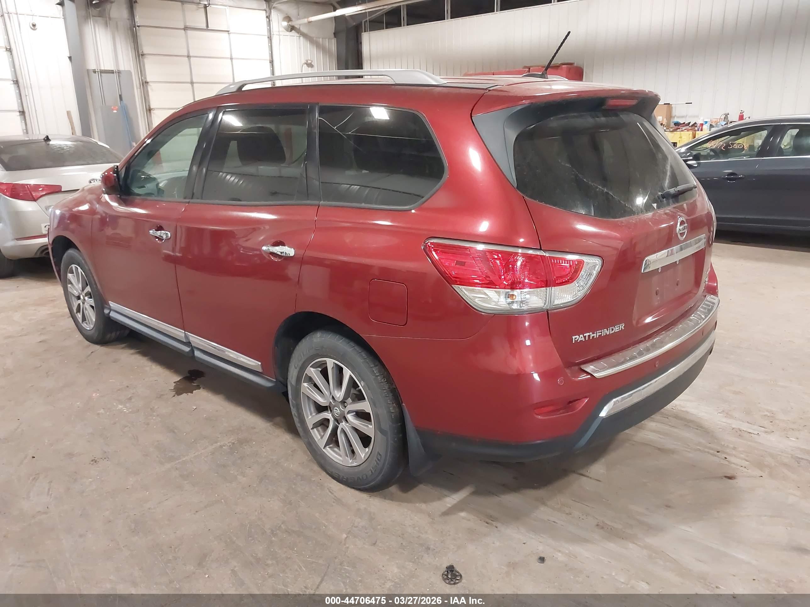 NISSAN PATHFINDER image 3