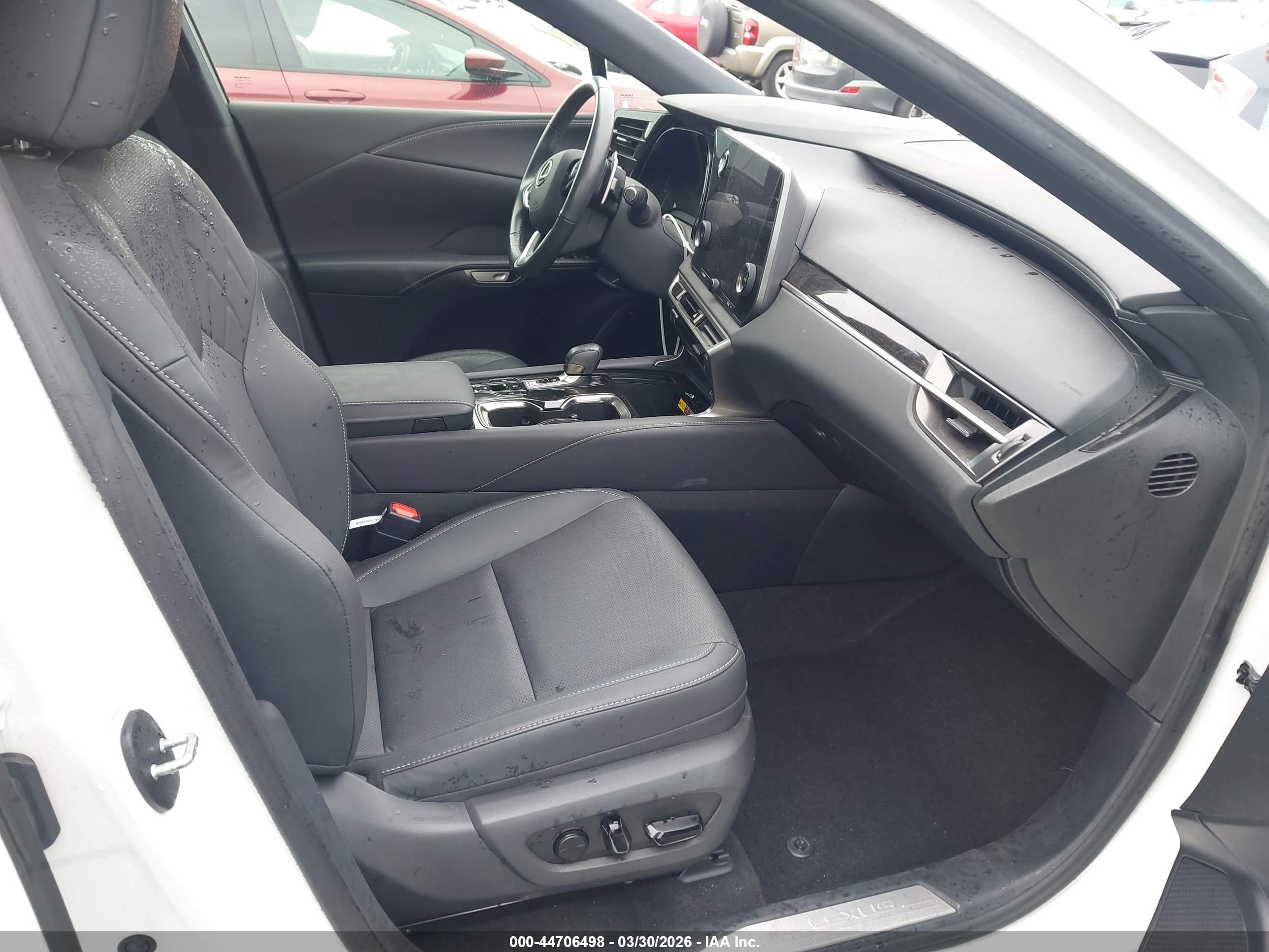 LEXUS RX image 5