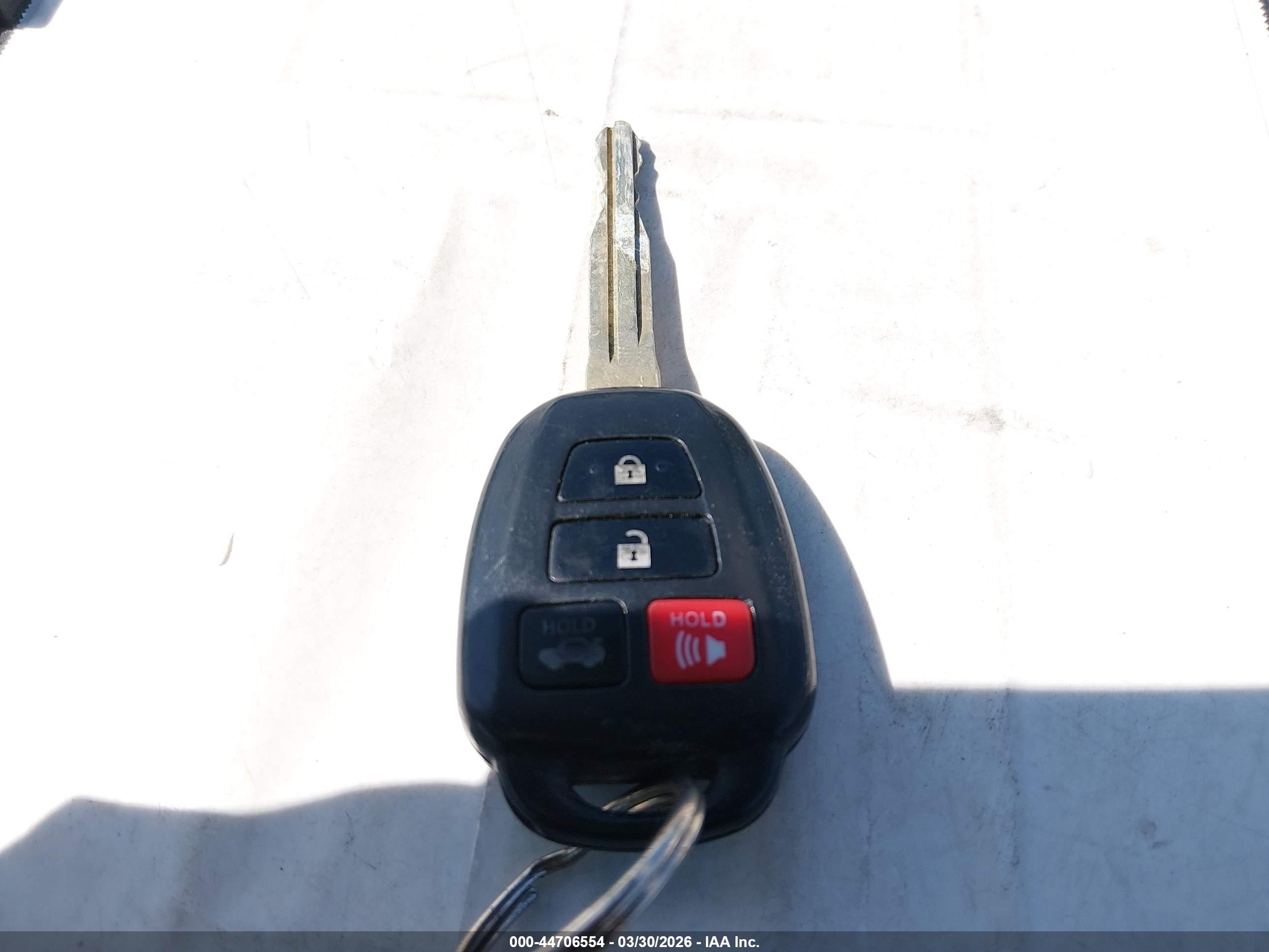 TOYOTA CAMRY image 11