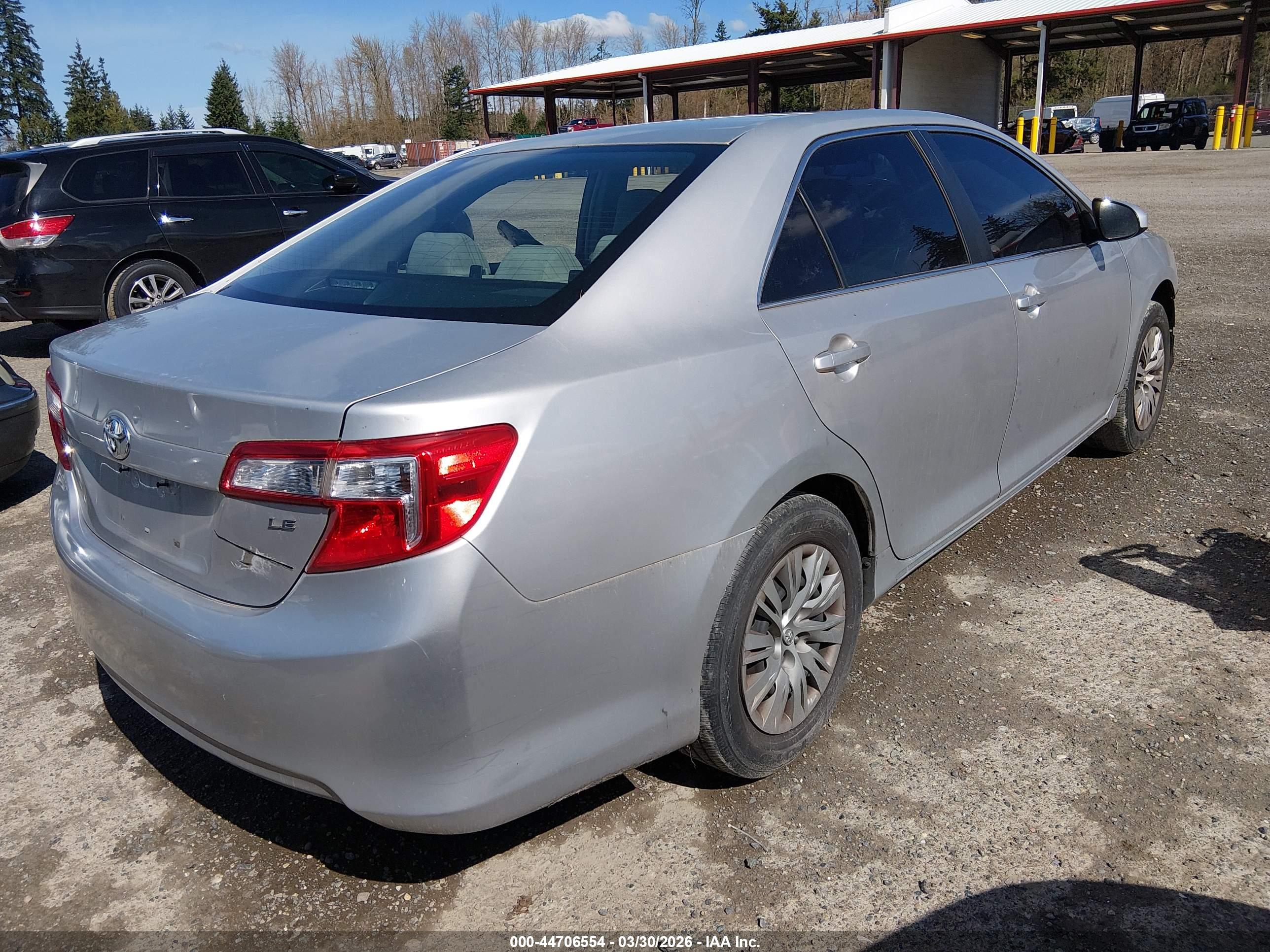 TOYOTA CAMRY image 4