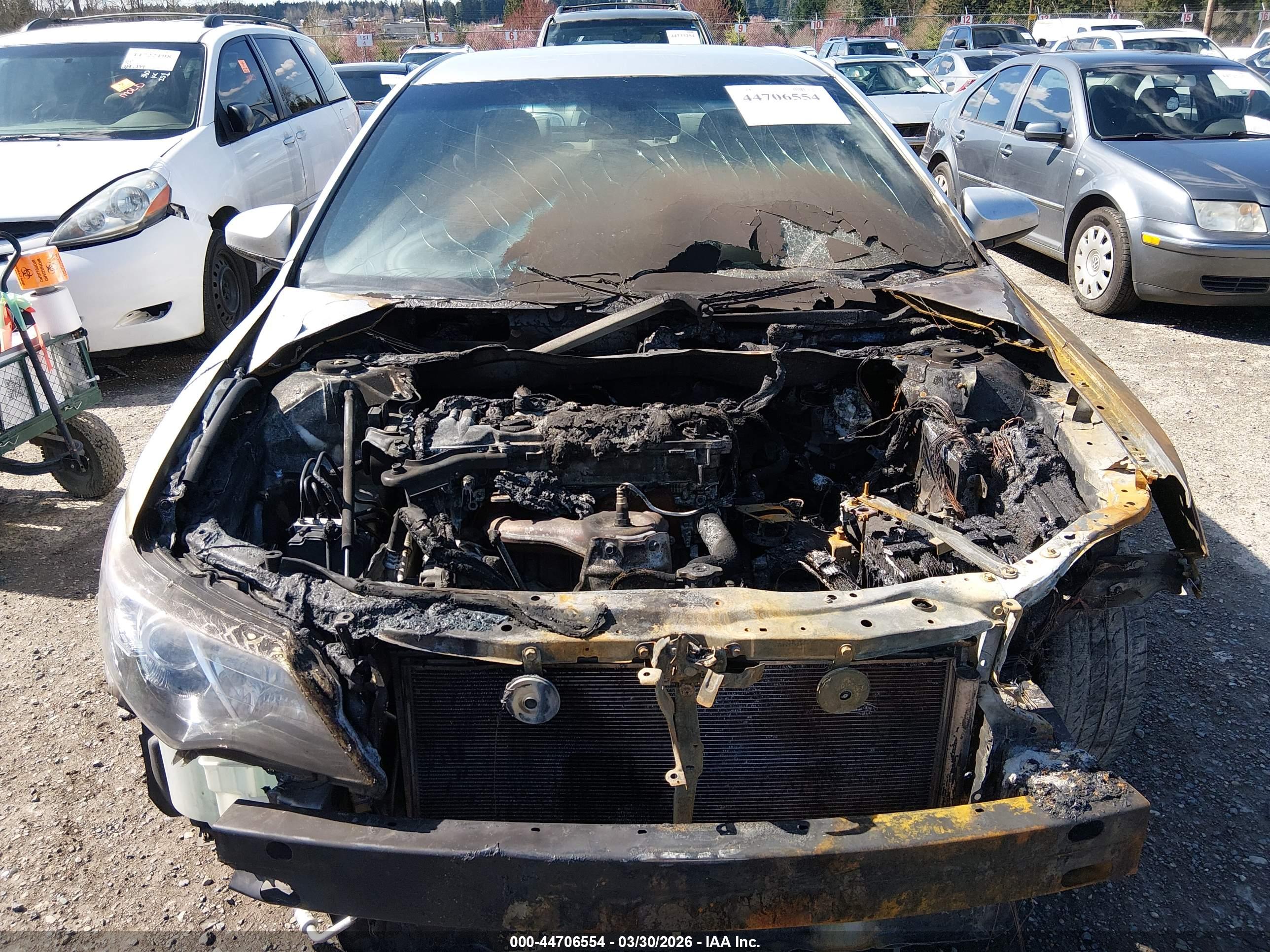 TOYOTA CAMRY image 6