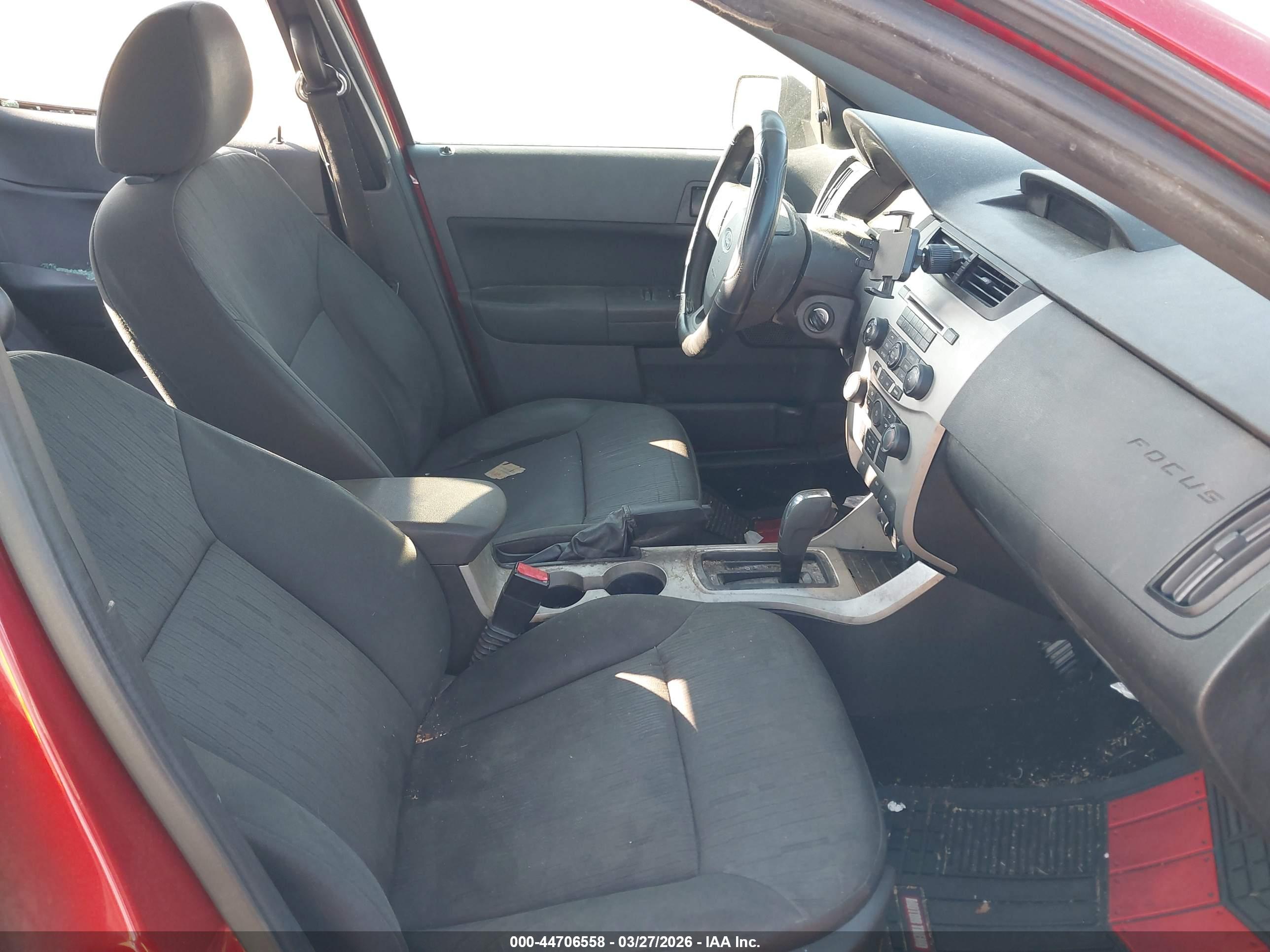 FORD FOCUS image 5