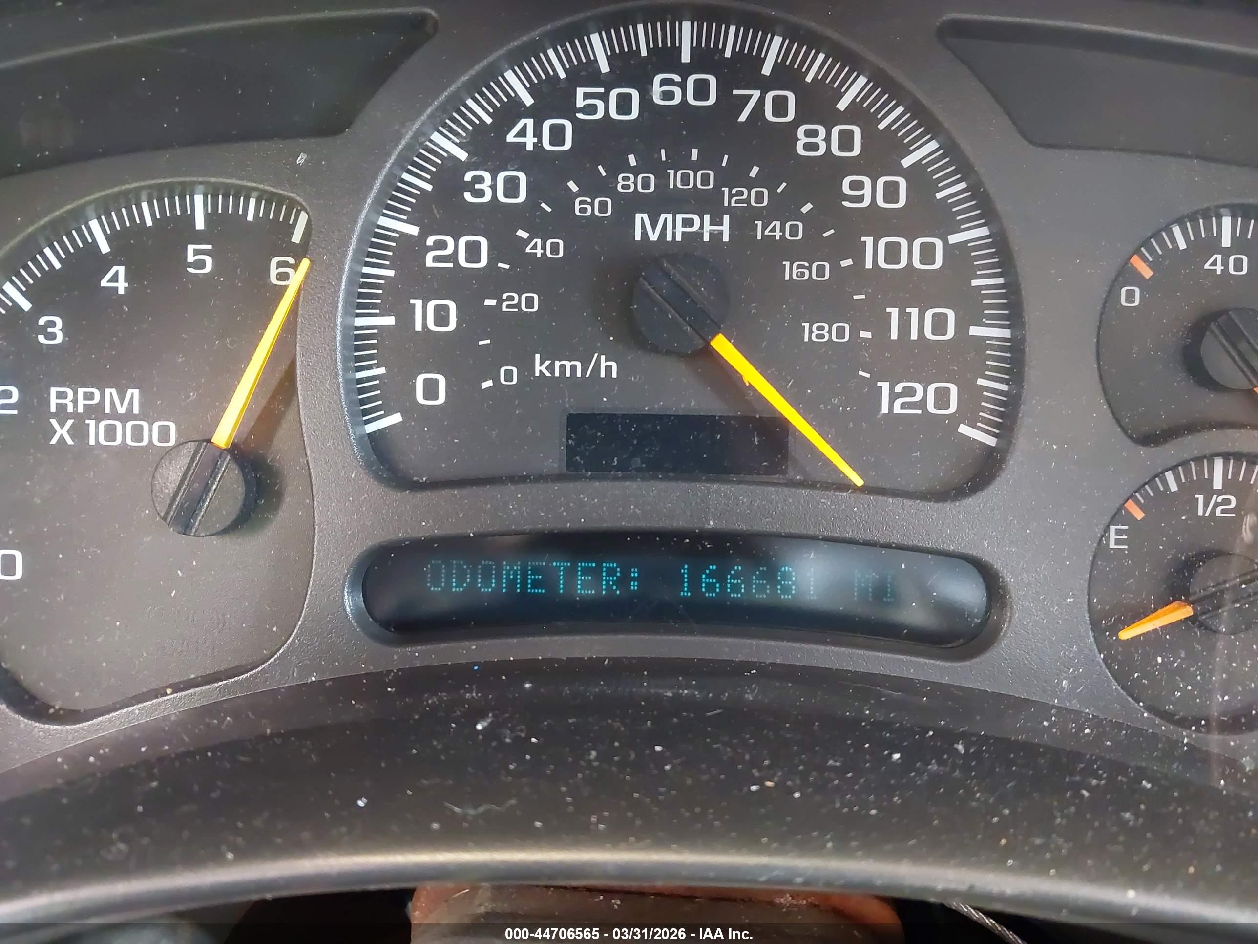 CHEVROLET SILVERADO image 7