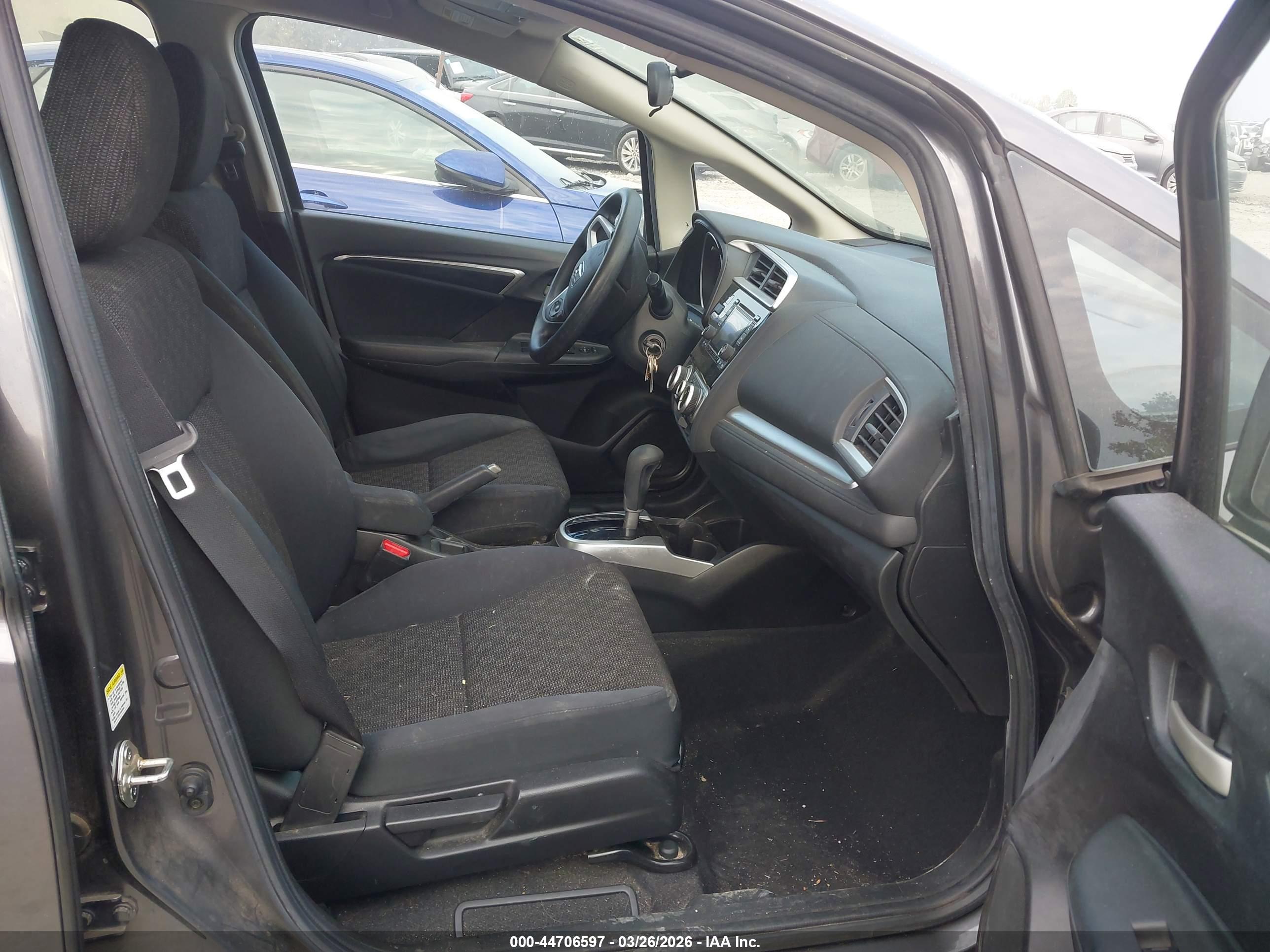 HONDA FIT image 5