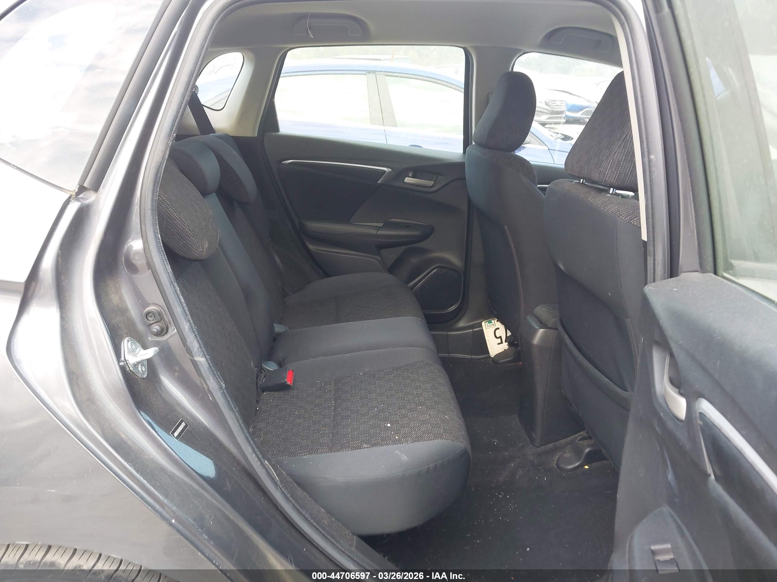 HONDA FIT image 8