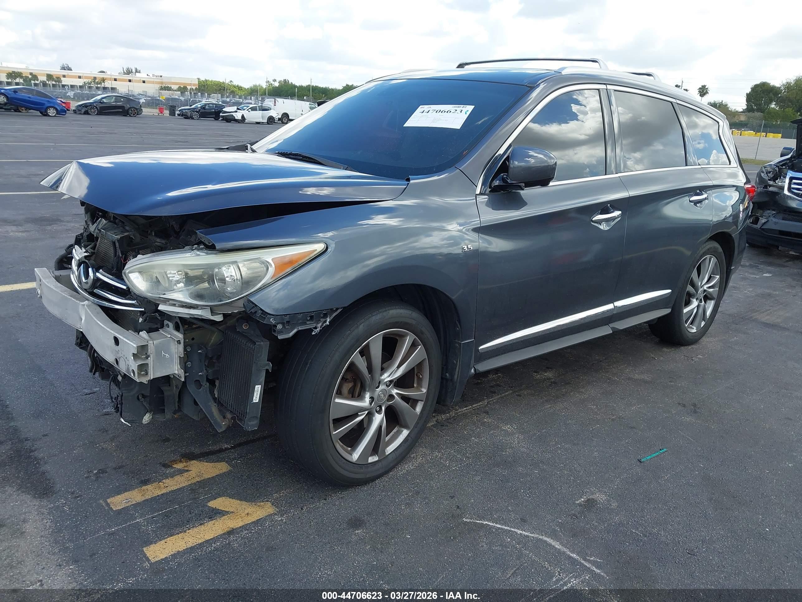 INFINITI QX60 image 2