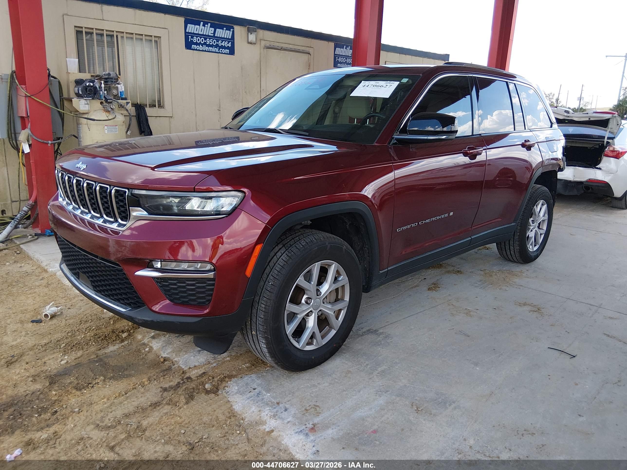 JEEP GRAND image 2