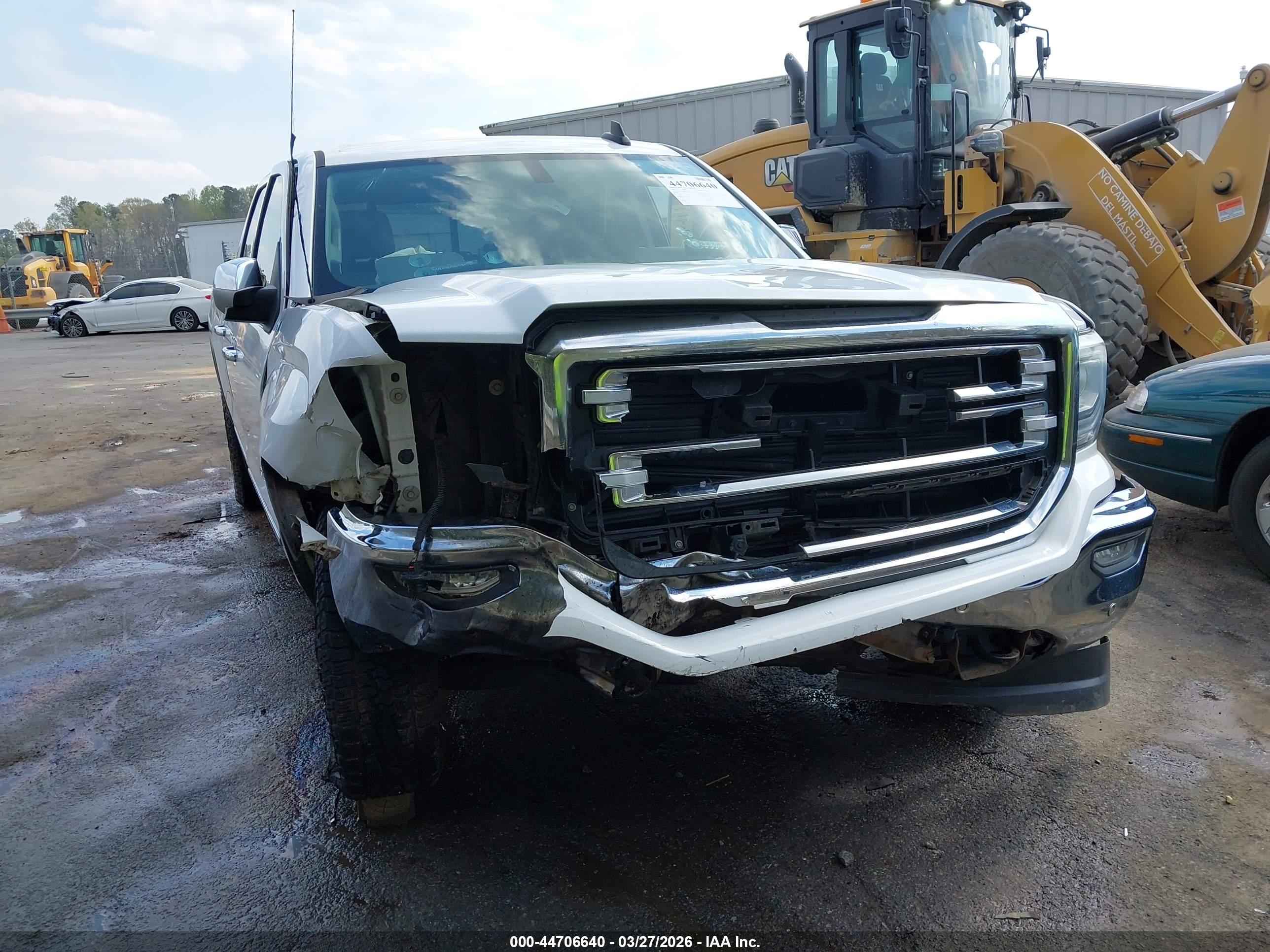 GMC SIERRA image 6