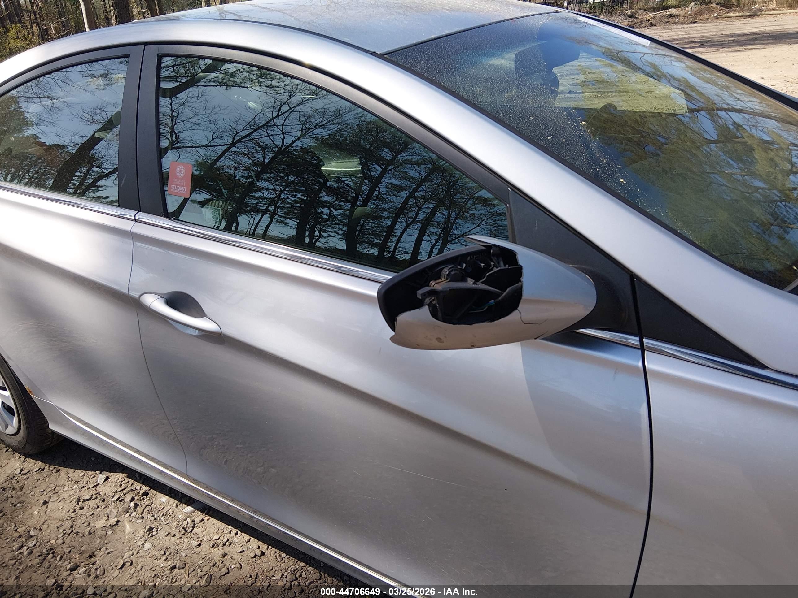 HYUNDAI SONATA image 6