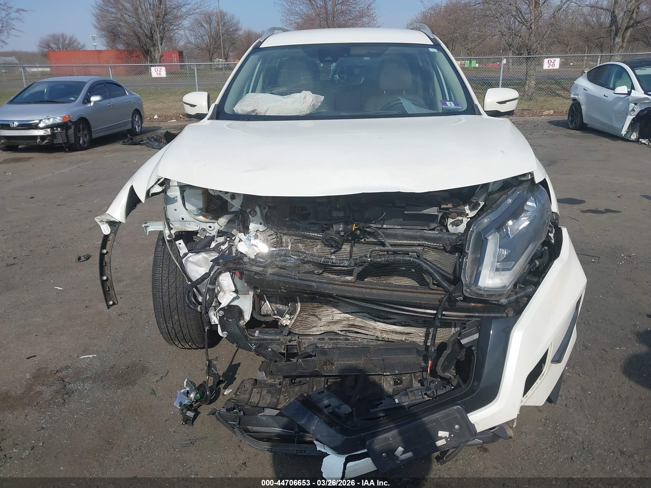 NISSAN ROGUE image 6