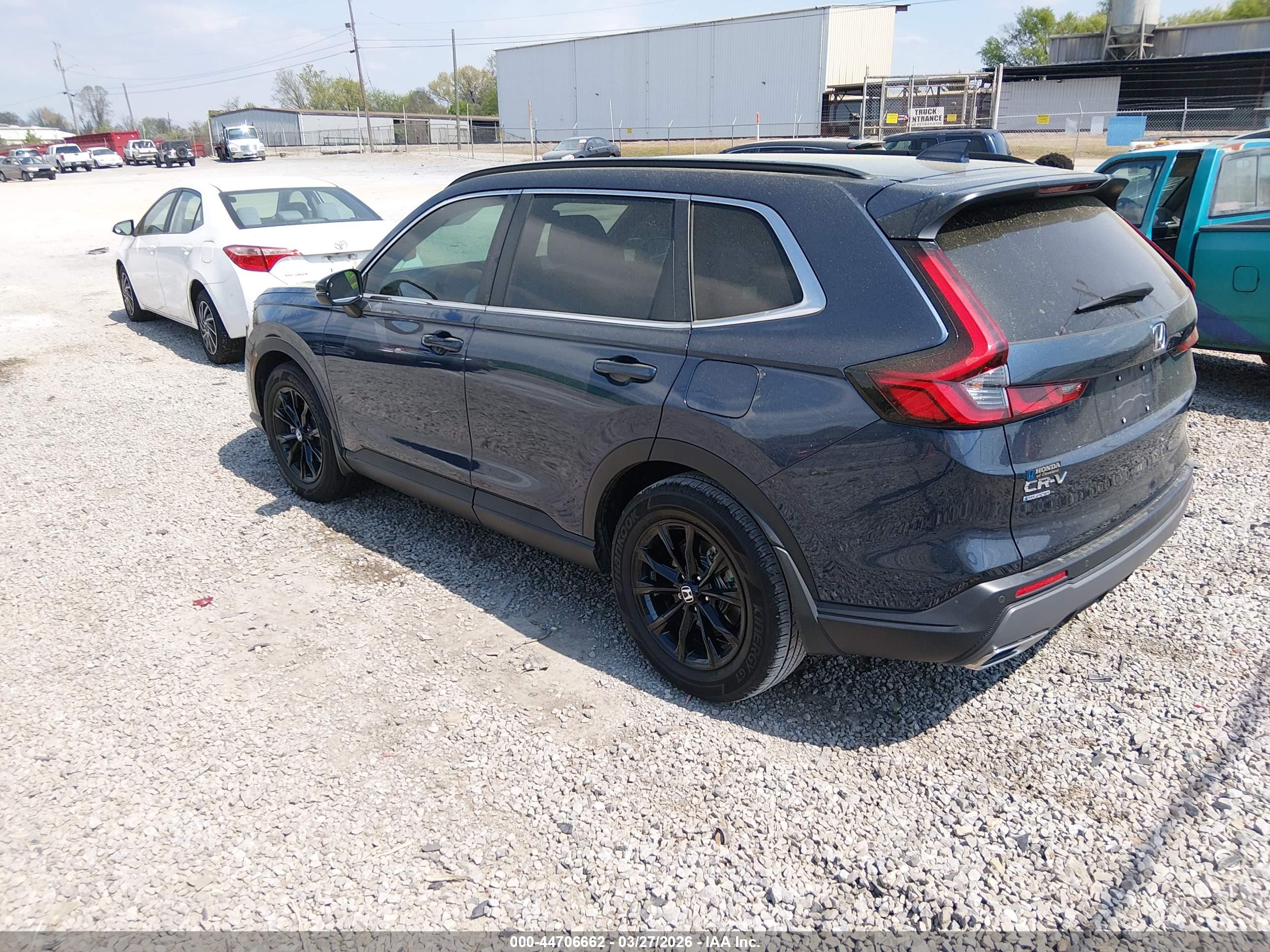 HONDA CR-V image 3