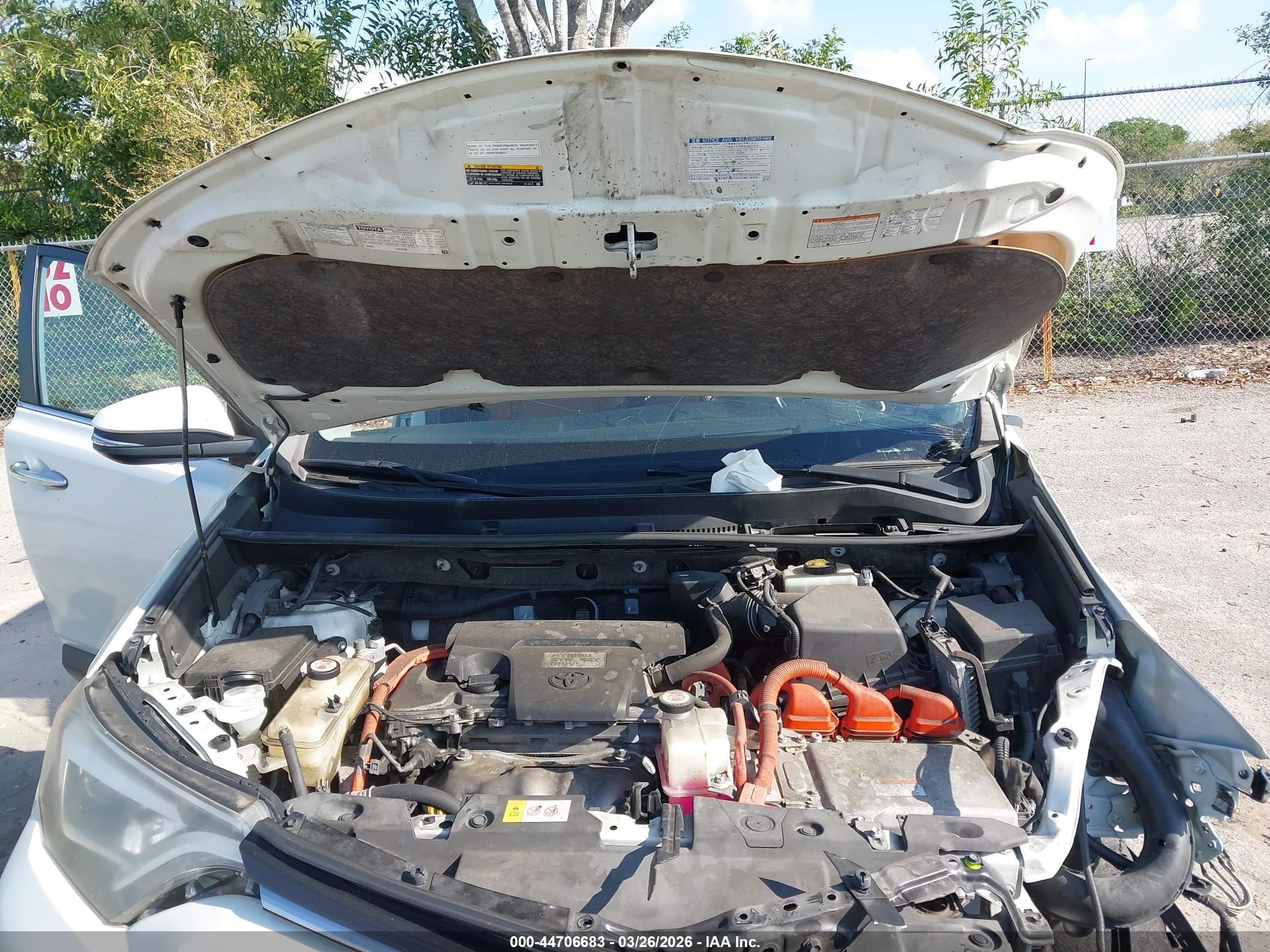 TOYOTA RAV4 image 10