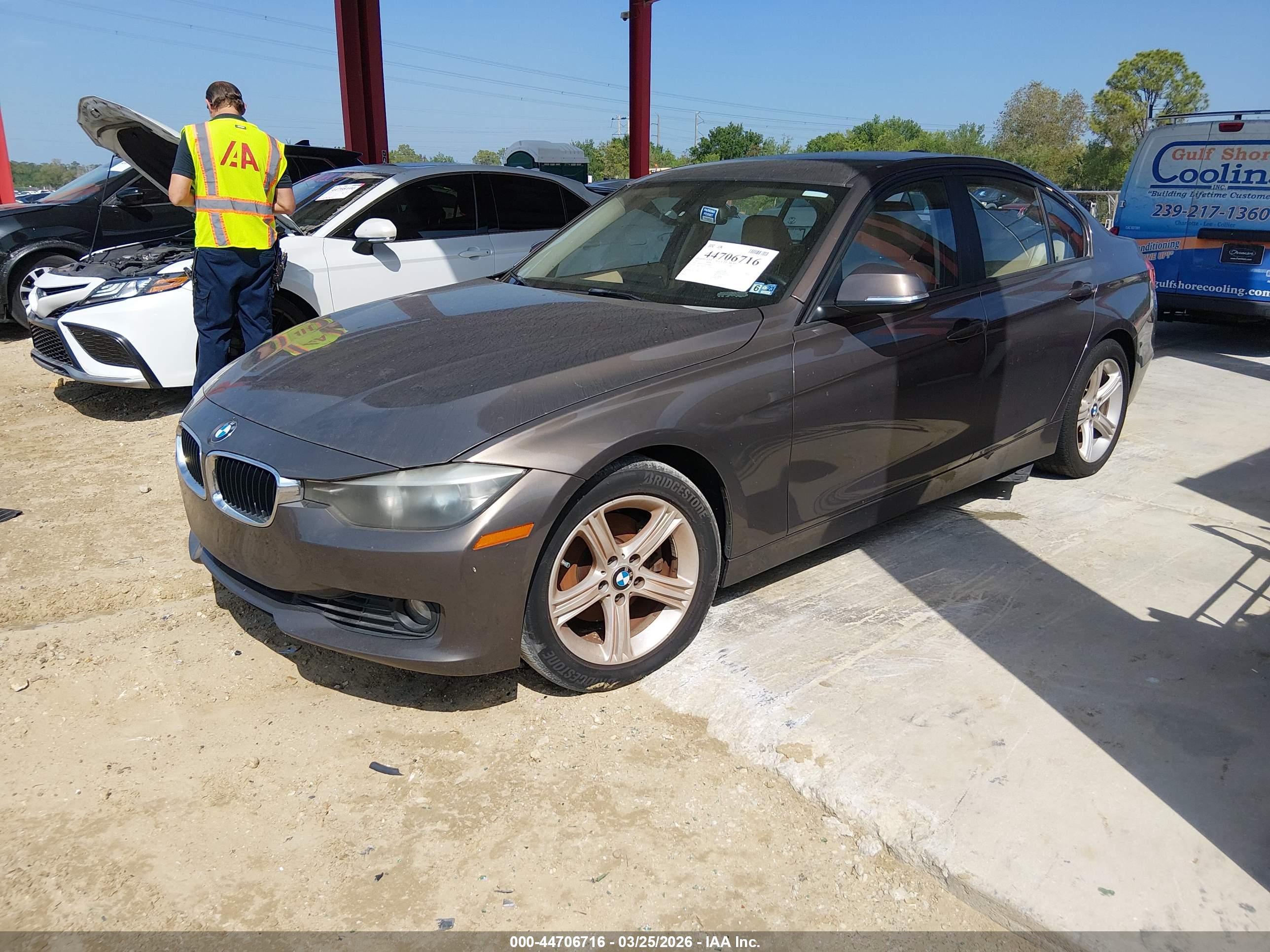 BMW 328I image 2